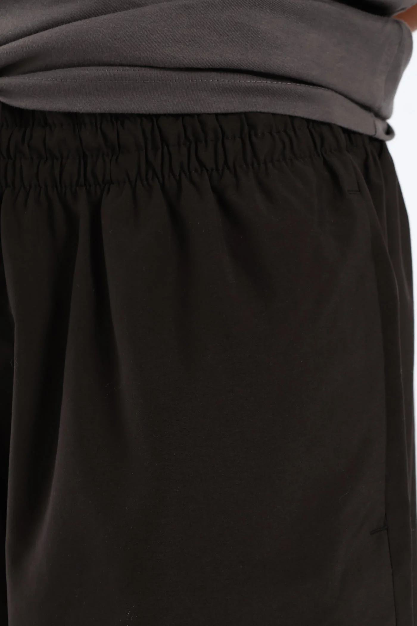 Essential No. 1 Logo 9" Woven Cargo Shorts - Black - Image 4