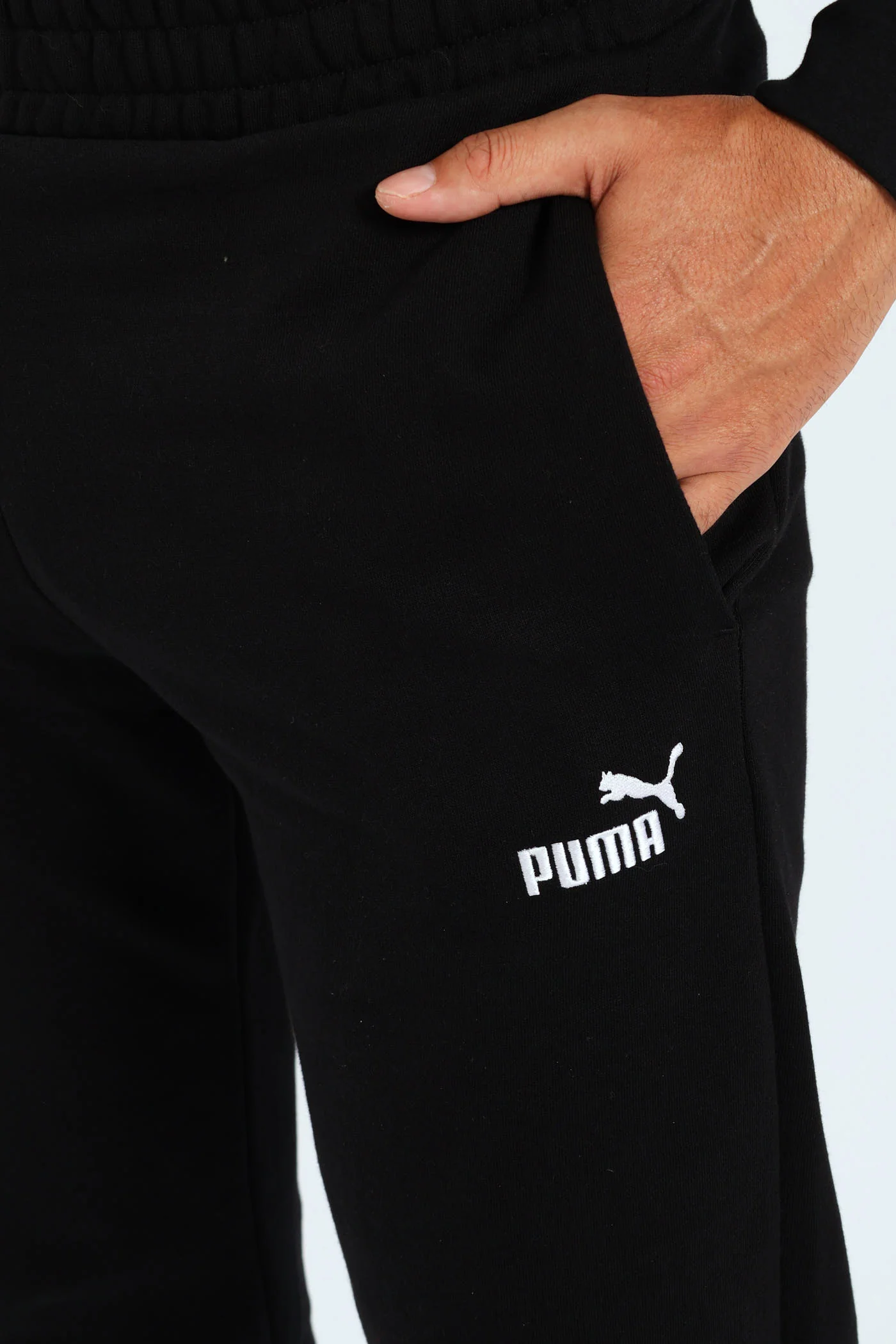 Essential No.1 Logo Slim Sweatpants - Black - Image 2