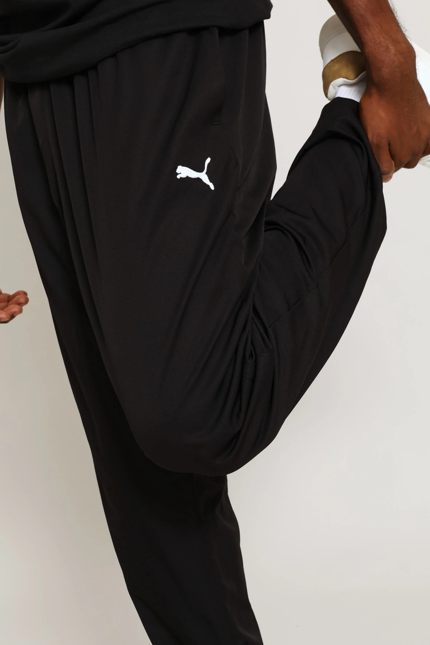 Essential Pants - Black - Image 2