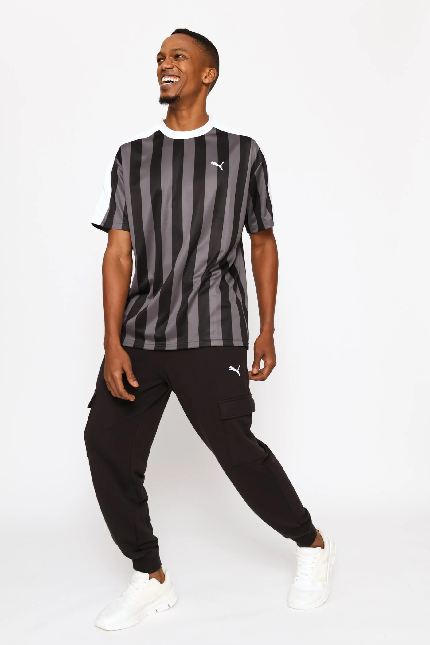 Essential Relaxed Football Jersey - Black - Image 4