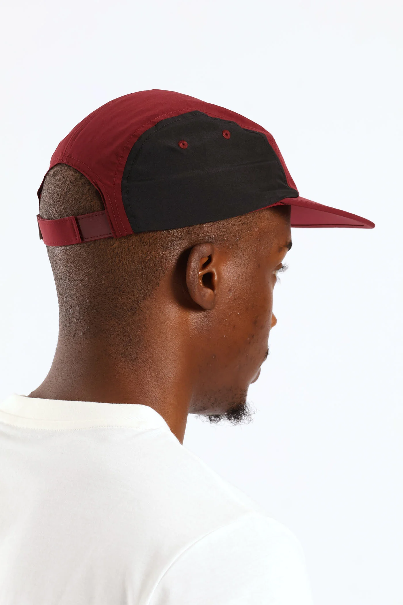 Essential Running 5 Panel Cap - Burgundy - Image 3