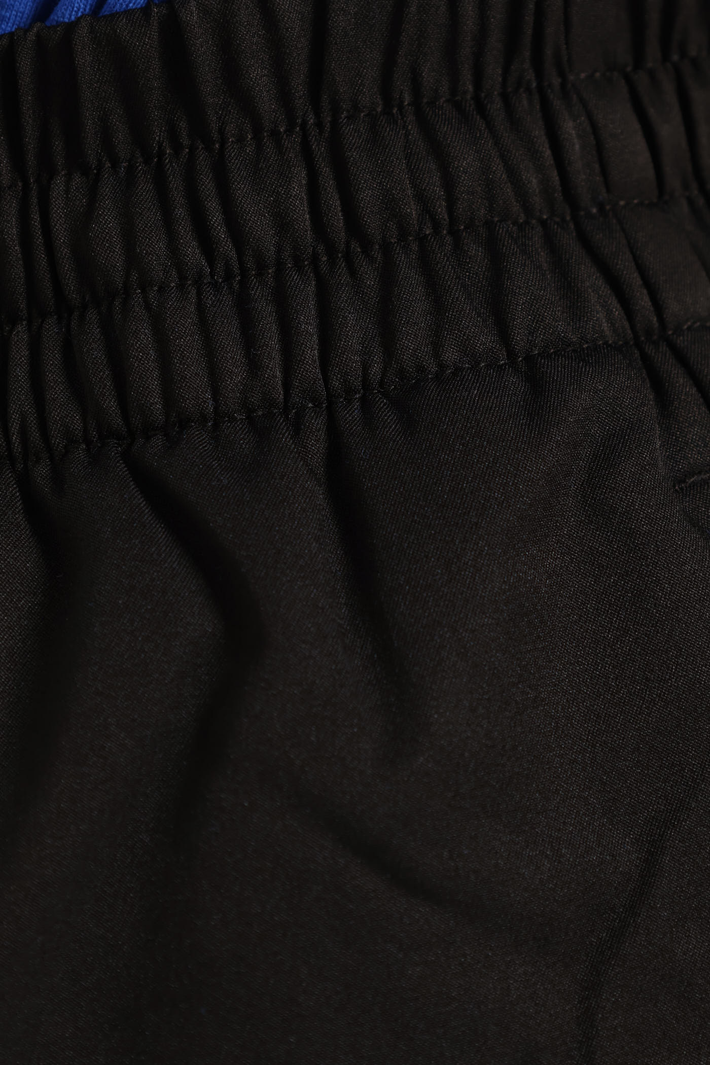 Essential Woven 9" Shorts - Black - Image 4