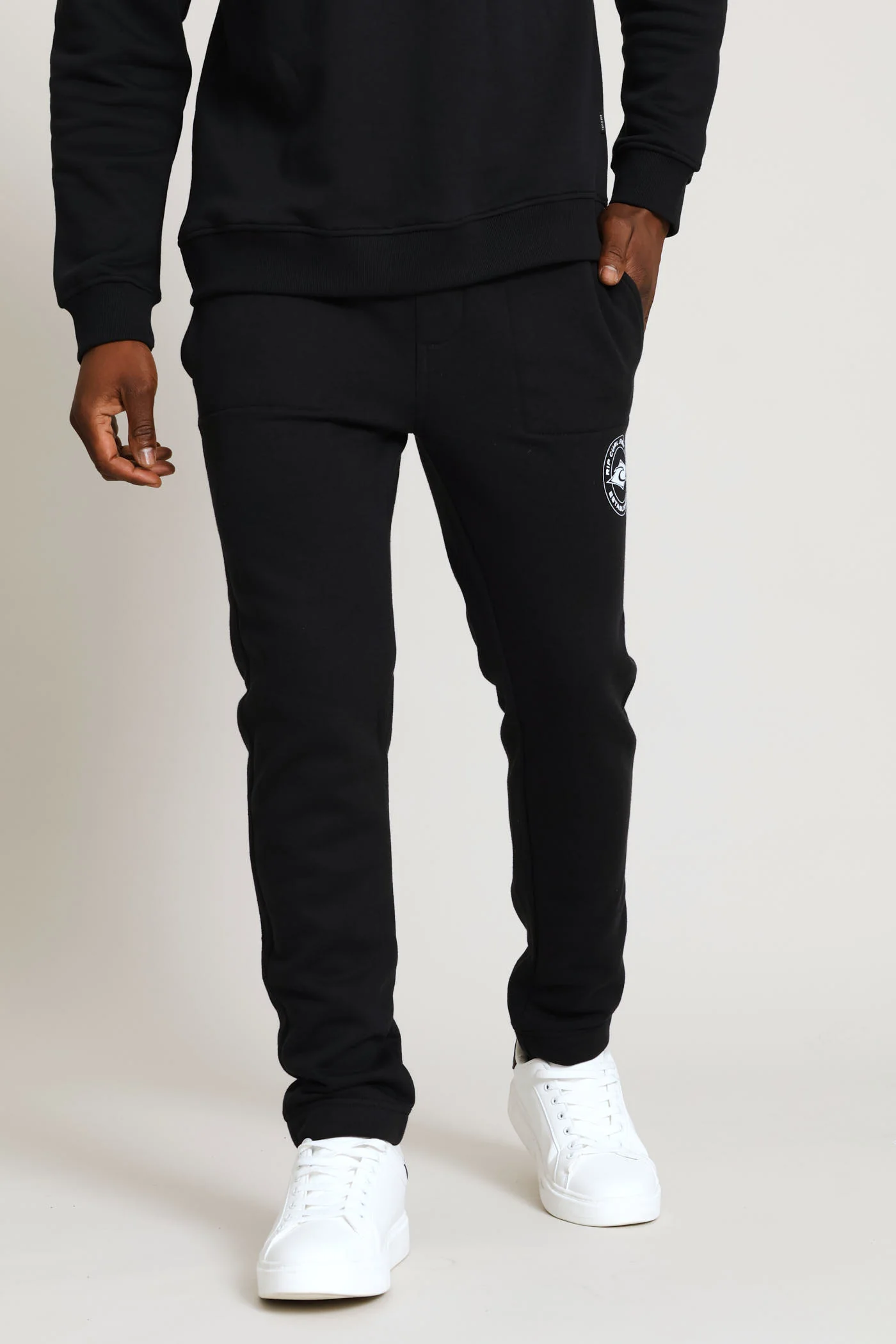 Everyday Trackpant - Black - Image 3