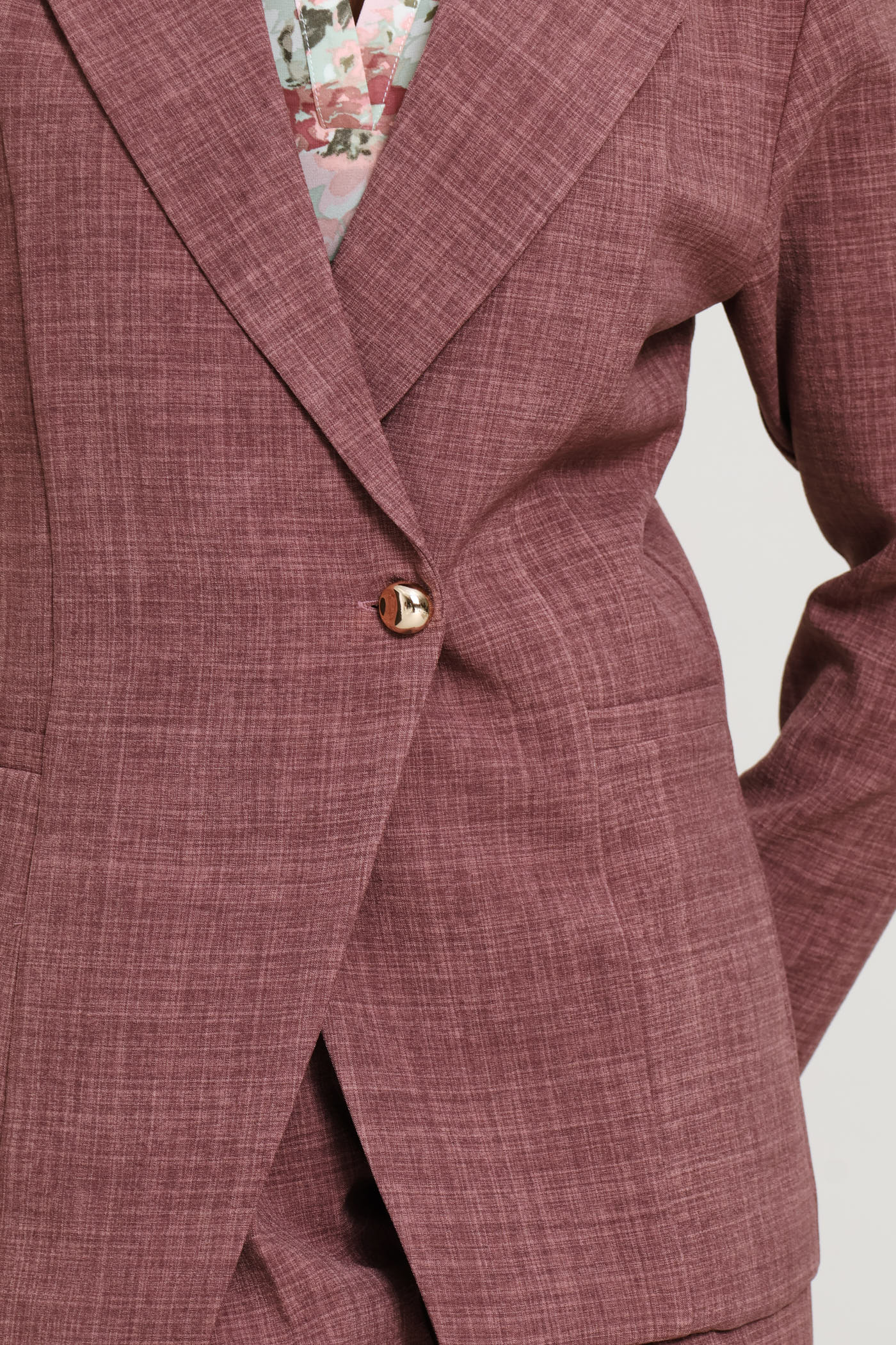 Fancy Button Side Linen Blend Blazer - Mauve - Image 5