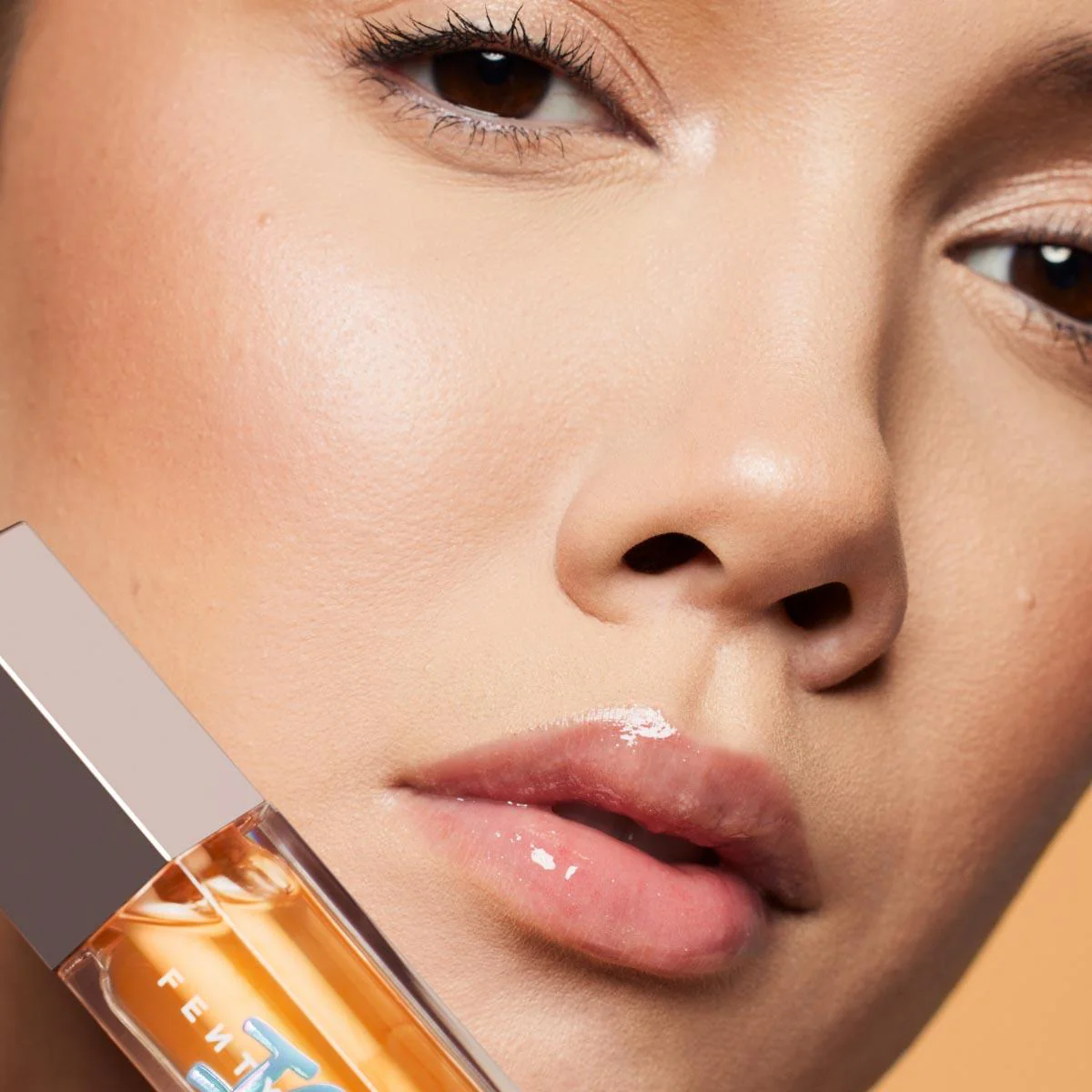 Gloss Bomb Ice Cooling Lip Luminizer - Image 16