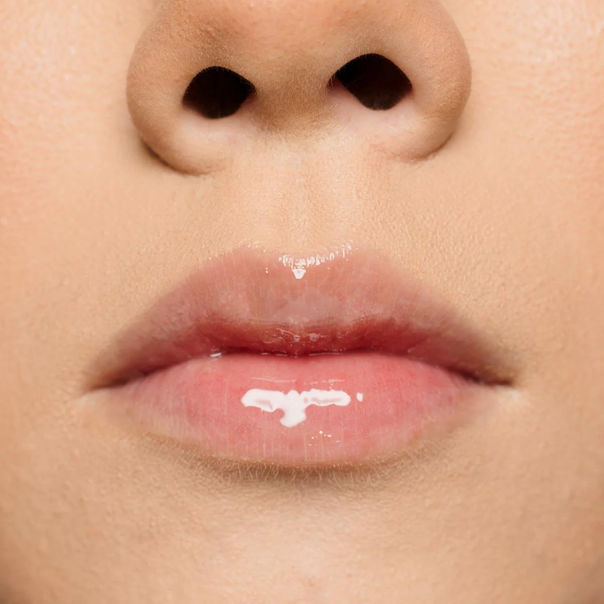 Gloss Bomb Ice Cooling Lip Luminizer - Image 23