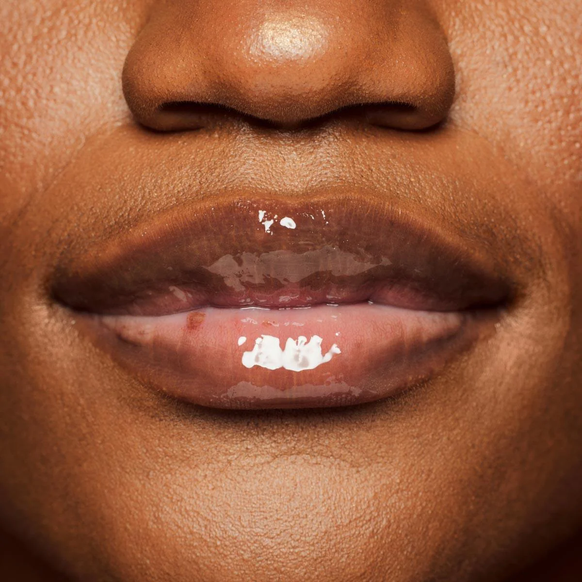 Gloss Bomb Ice Cooling Lip Luminizer - Image 5