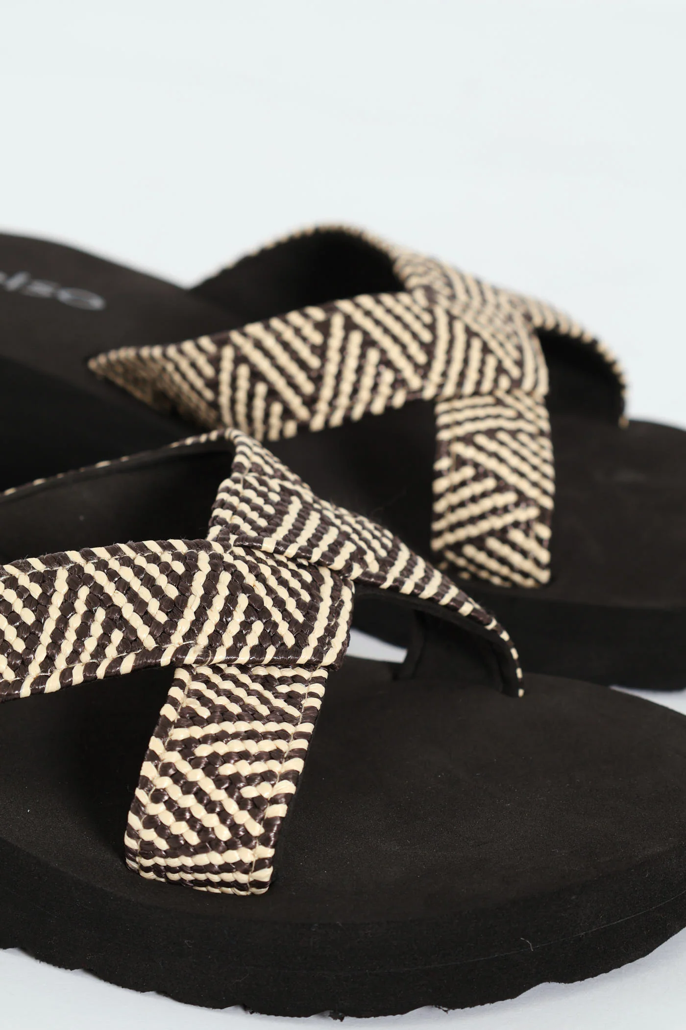 Flatform Slide With Aztec Crossover Band - Natural - Image 2