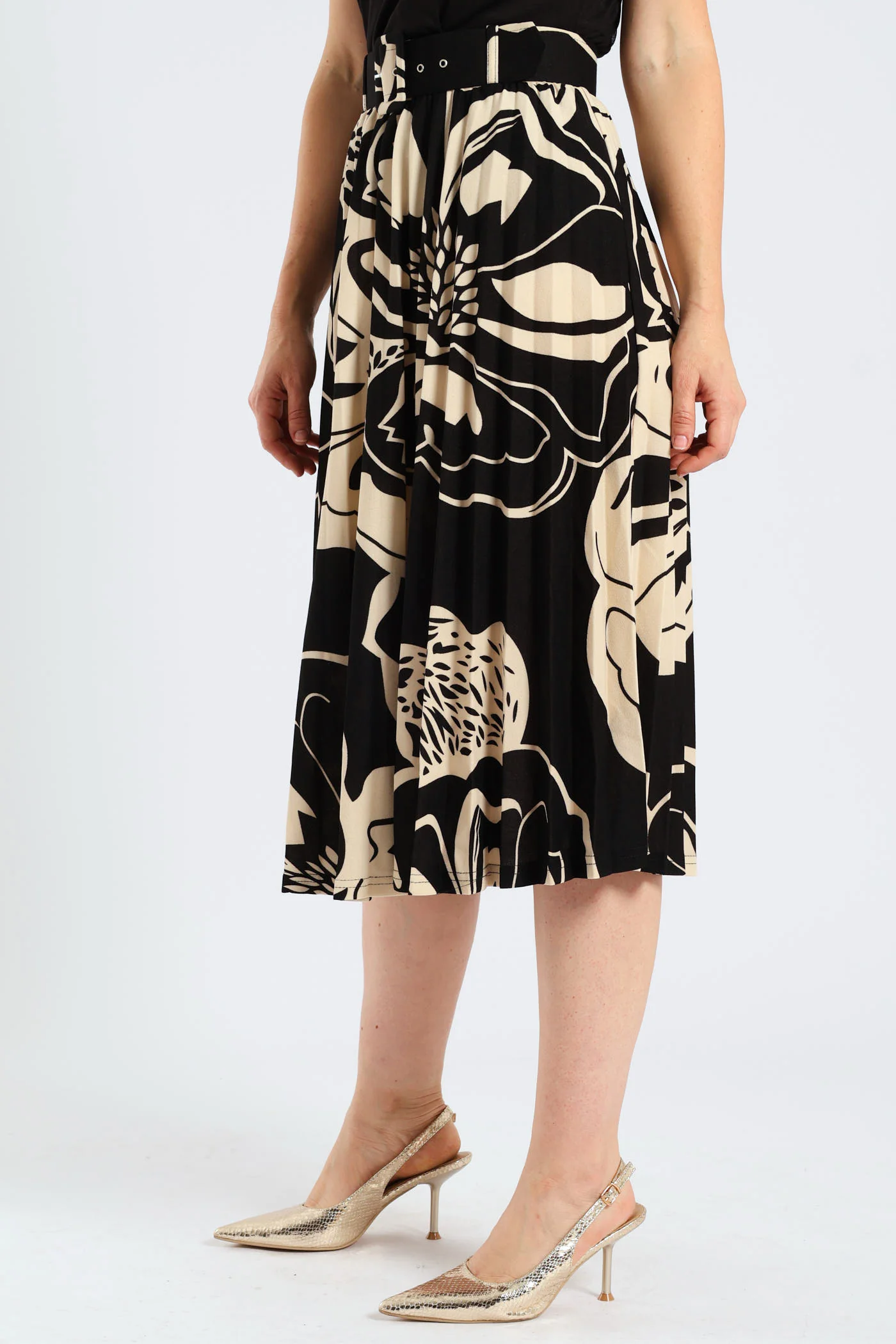 Floral Bold Pleated Midi Skirt - Black/Cream - Image 3