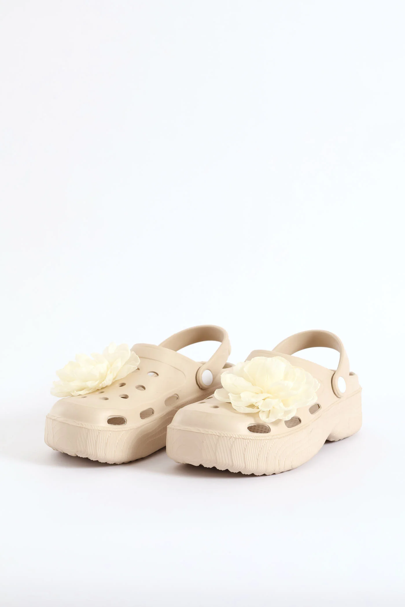 Floral Detail Bumper Clog - Stone - Image 5
