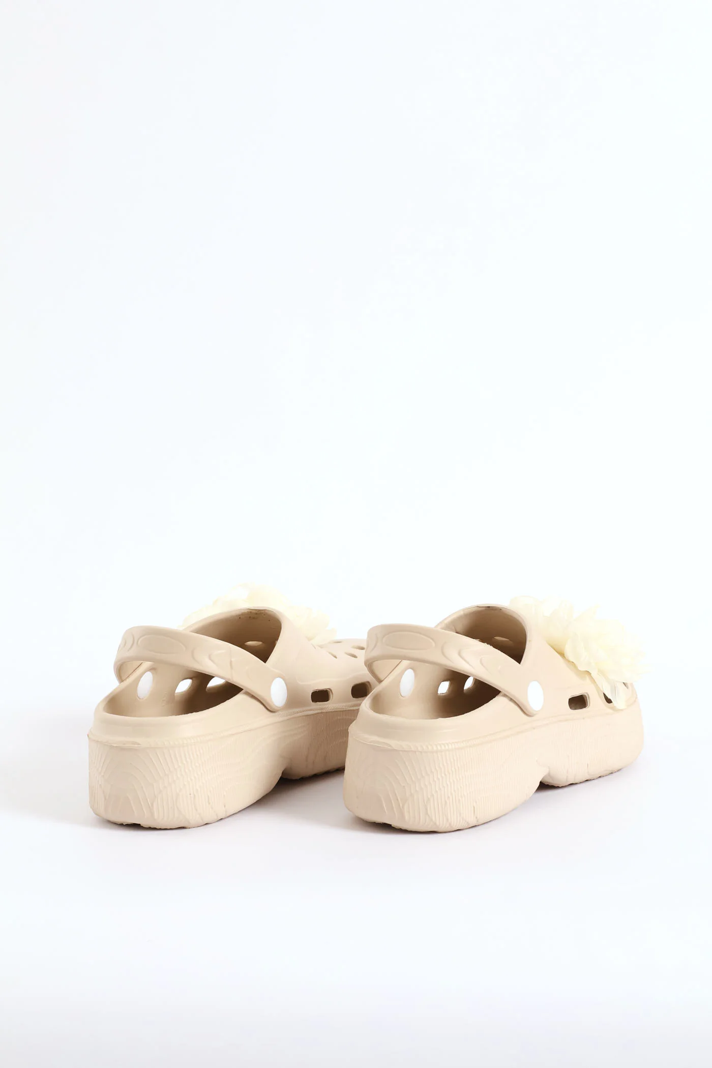 Floral Detail Bumper Clog - Stone - Image 6