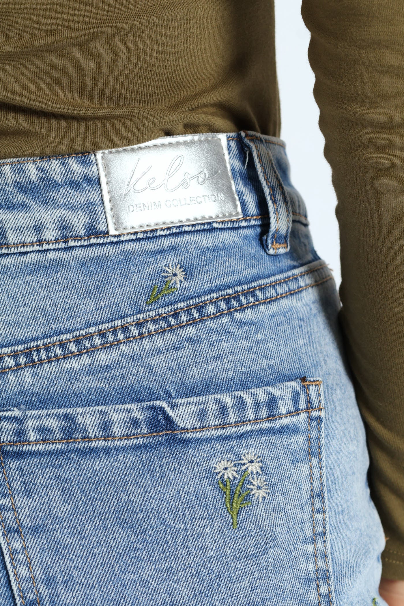 Floral Embroidered Mom Jean - Salty Light Wash - Image 4