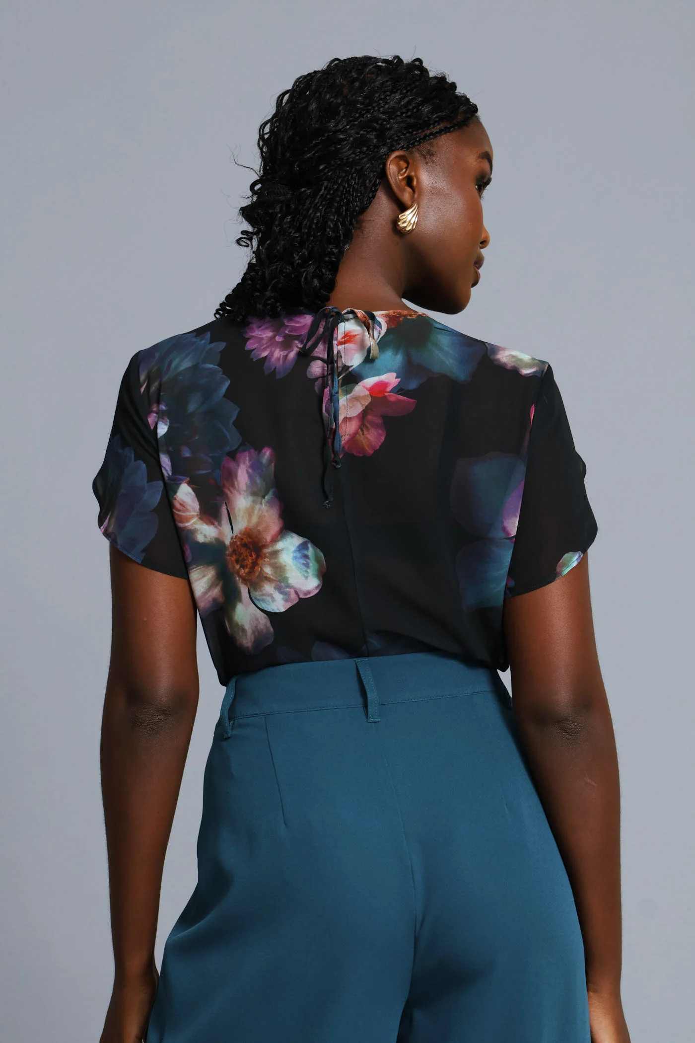 Floral Flutter Sleeve Blouse - Black - Image 4