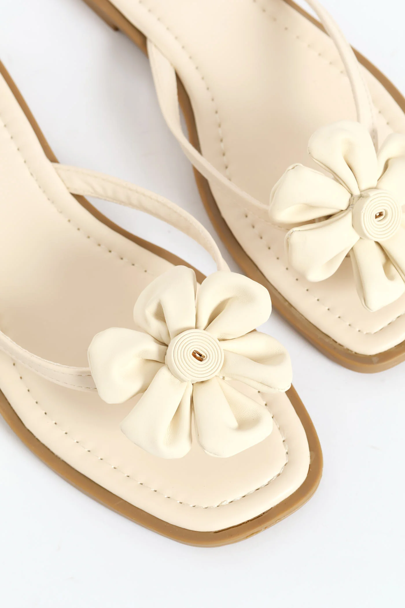 Flower Detail Thong Sandal - Off White - Image 2