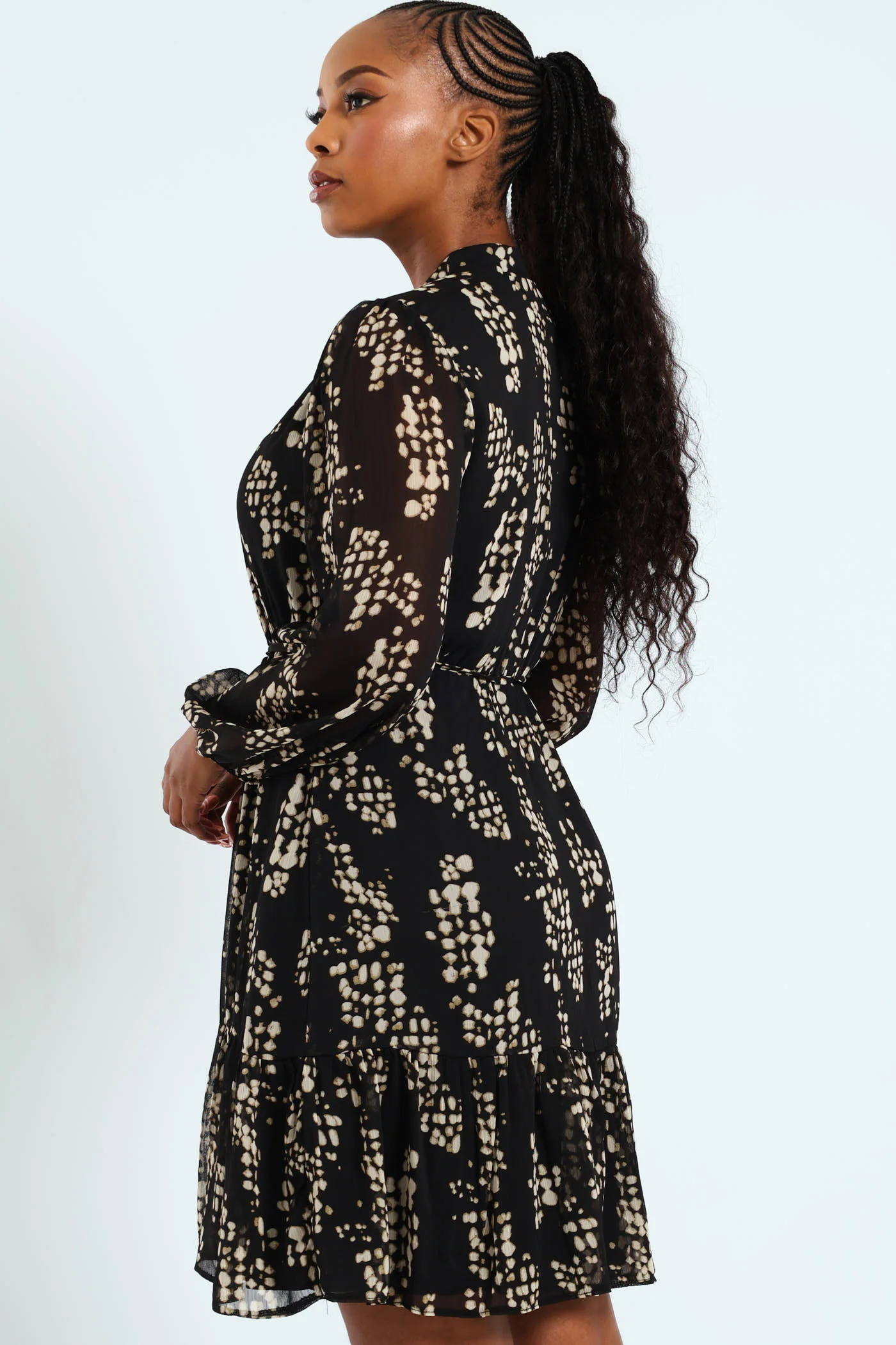 Flutter Sleeve Monochrome Tea Dress - Black/Cream - Image 3