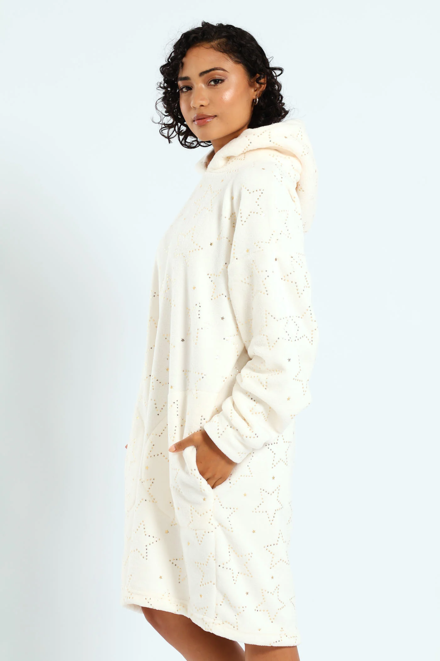 Foil Star Oversize Snuggie - Cream - Image 3