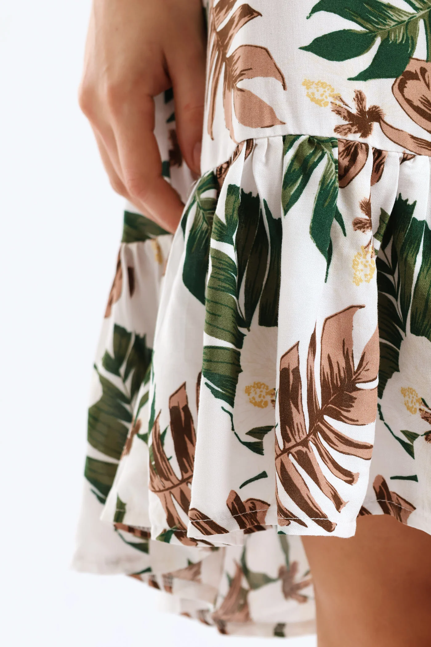 Frill Hem Hi-Lo Printed Shift Mini Dress - White - Image 2