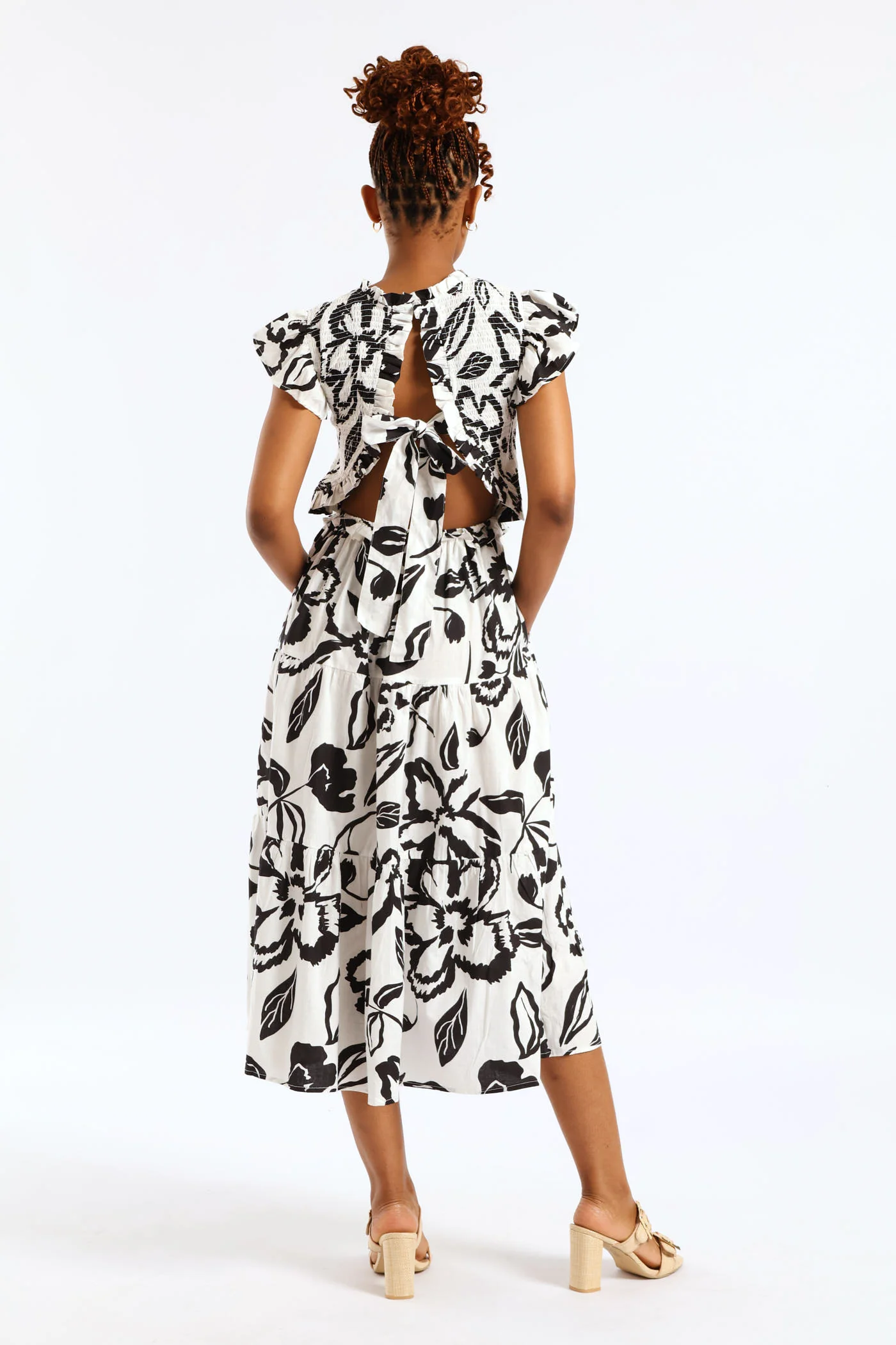Frill Neck Shirred Bodice Tiered Tie-Back Midaxi Dress - White/Black - Image 5