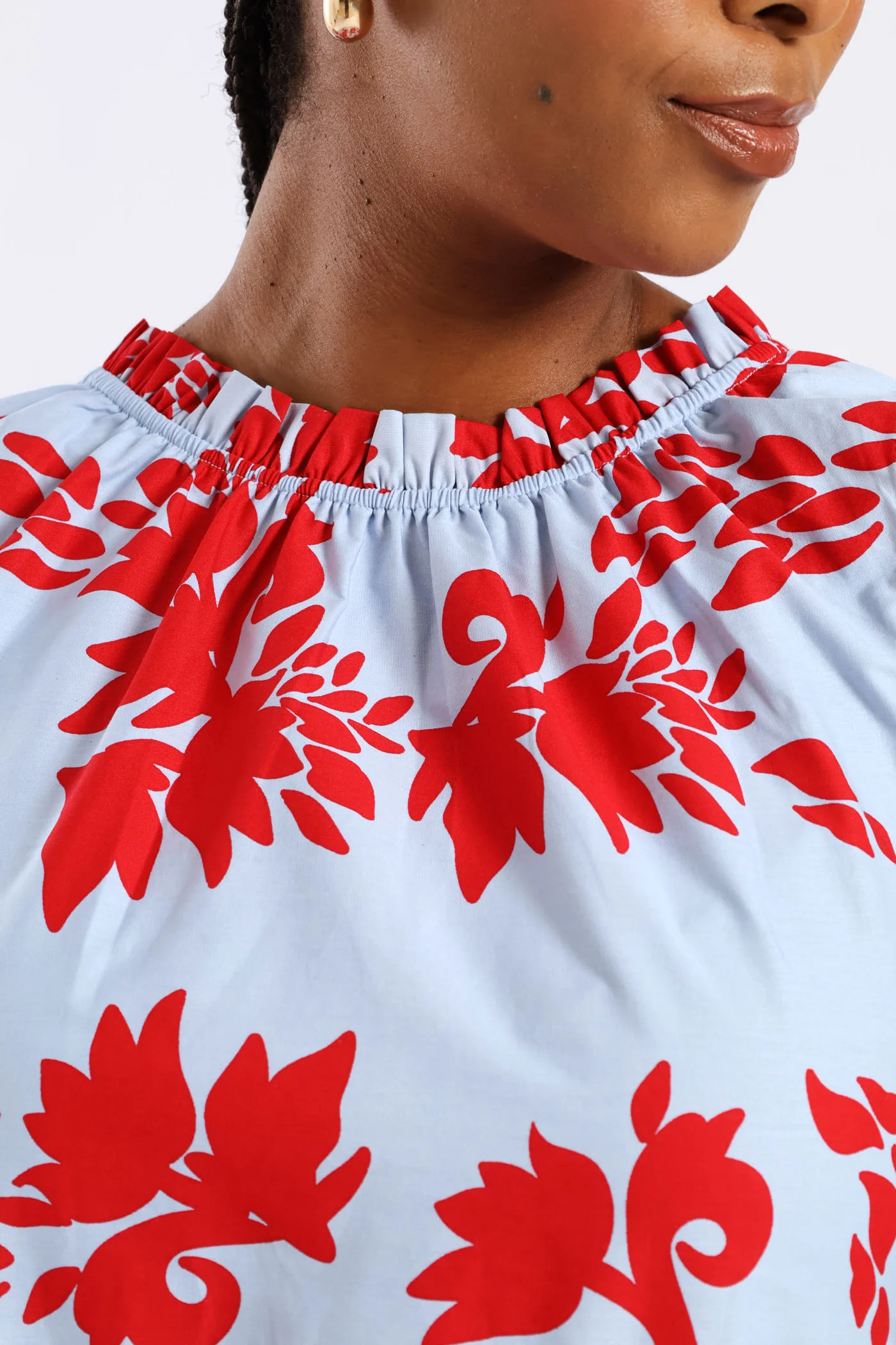 Frill Neck Tiered Hilo Flared Midi Dress - Light Blue/Red - Image 2