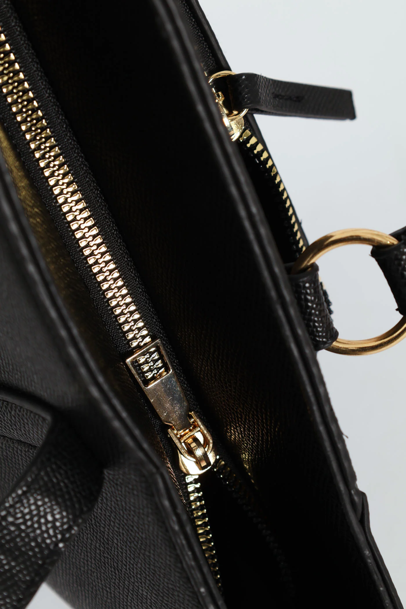 Front Zip Gold Ring Shopper Bag - Black - Image 5