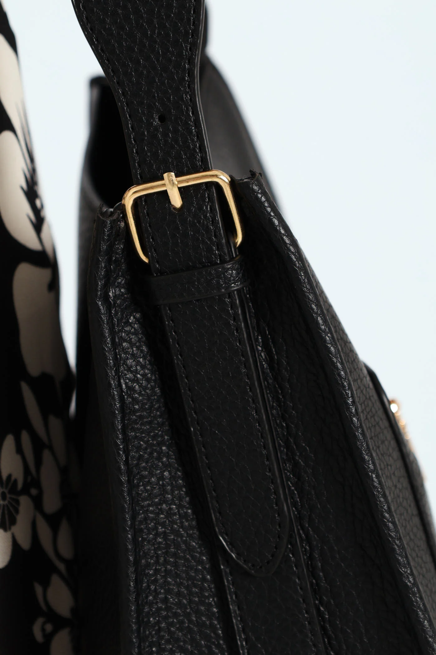 Front Zip Pocket Webbing Strap Crossbody Bag - Black - Image 5