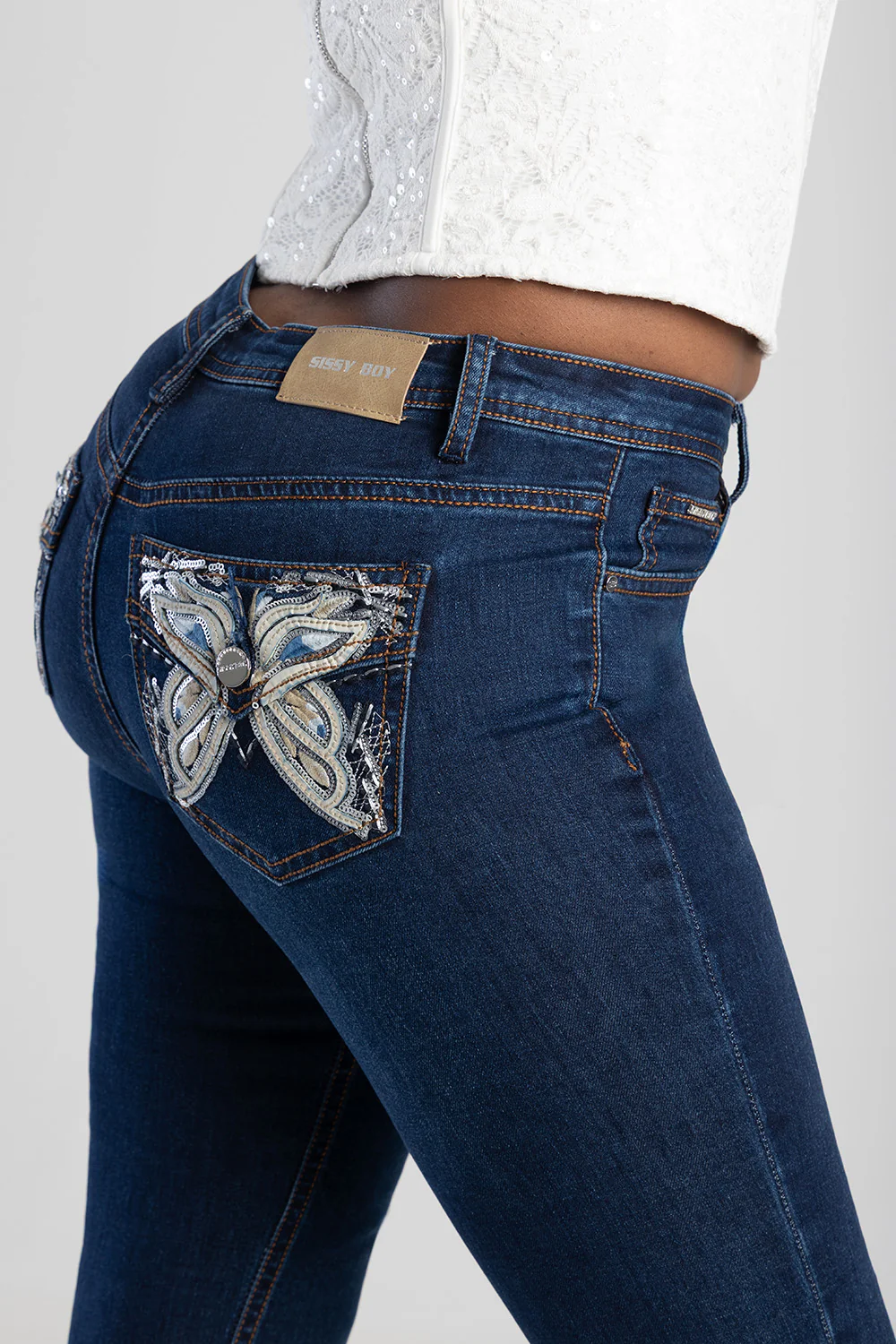 Full Pocket Embroidery Detail Mid Waist Skinny Jean - Dark Blue - Image 2