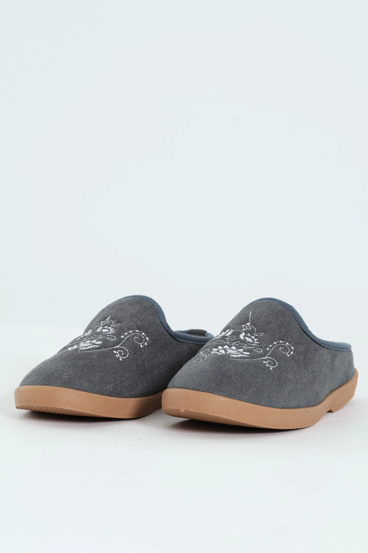 Fully Closed Embroidered Slipper - Dark Grey - Image 5