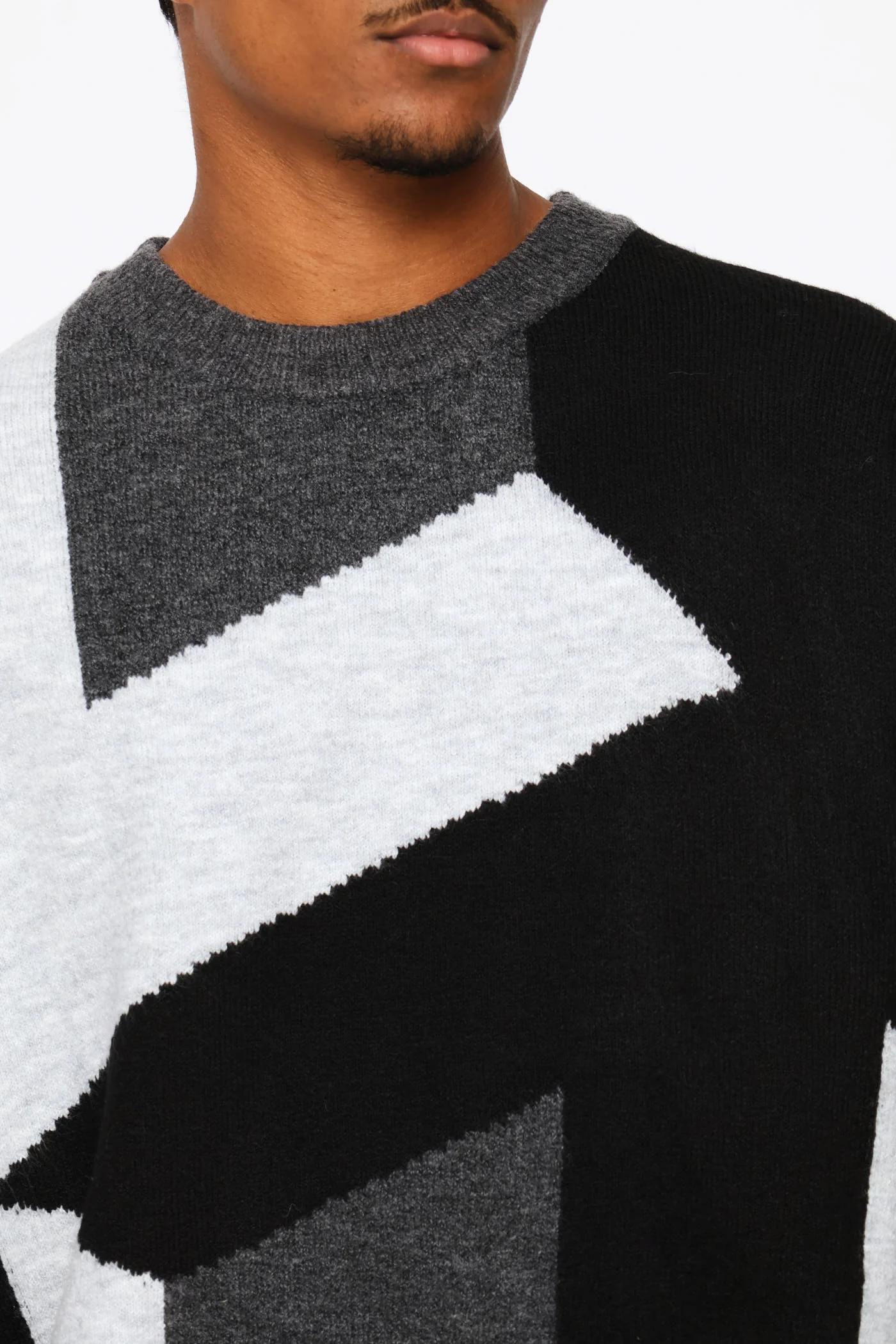Geo Design Fashion Knitwear - Black - Image 2