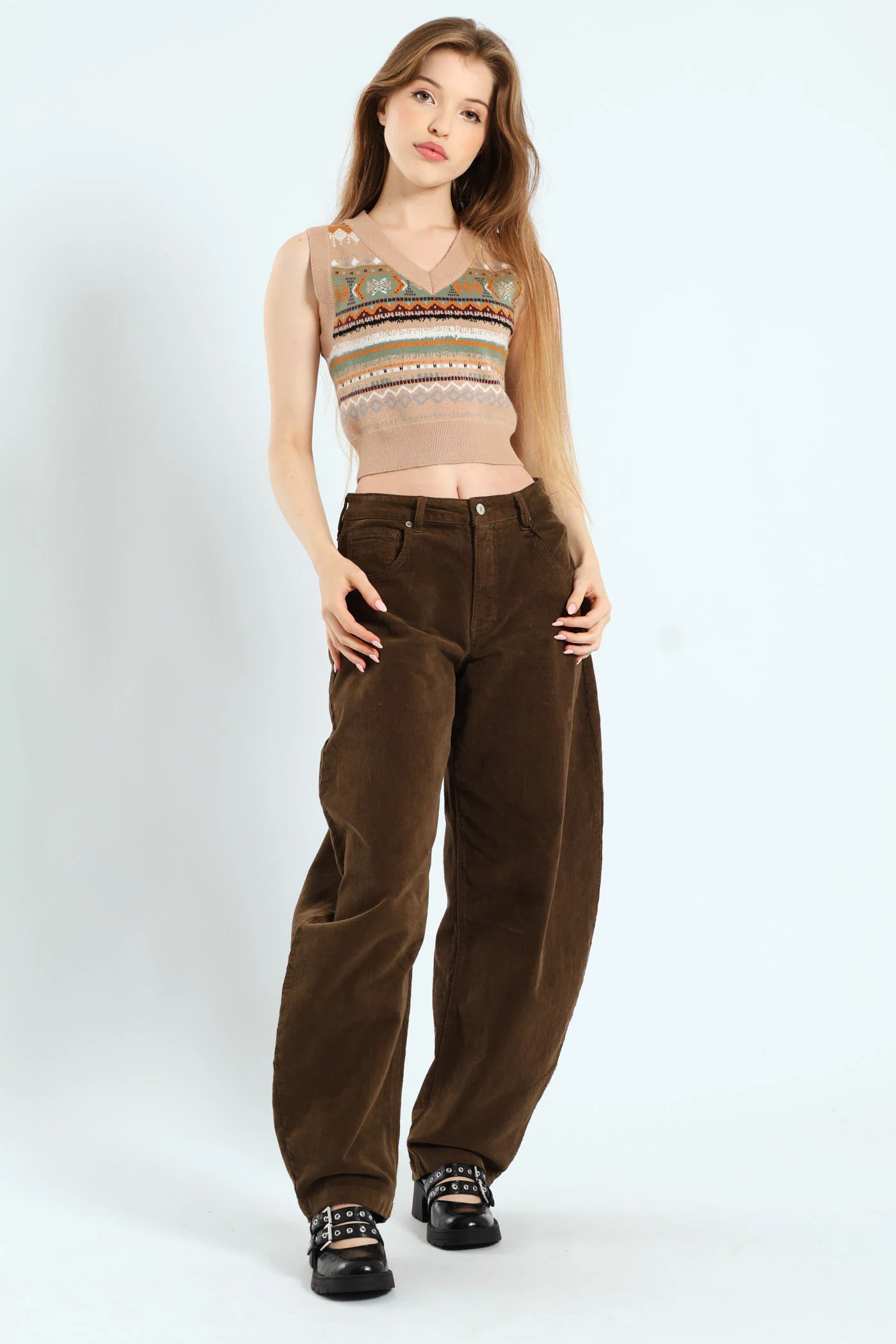Geo Print Cropped Sweater Vest - Brown - Image 2