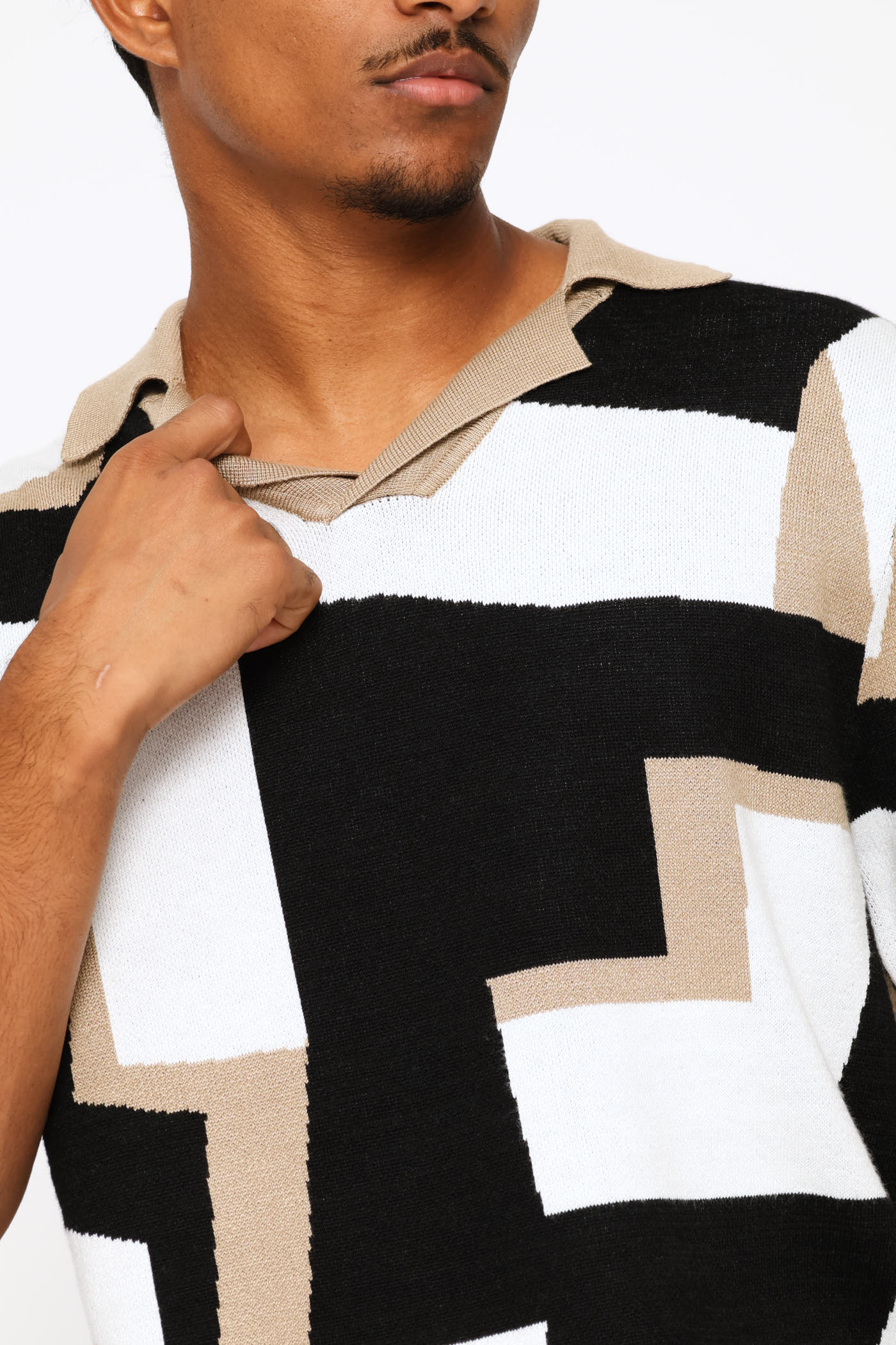 Geomtric Knit Golfer - Neutral - Image 2