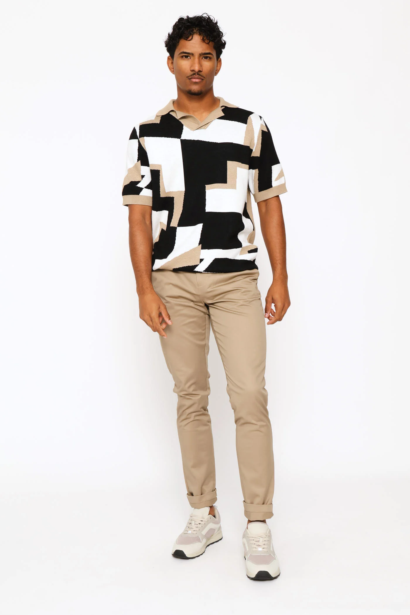 Geomtric Knit Golfer - Neutral - Image 5