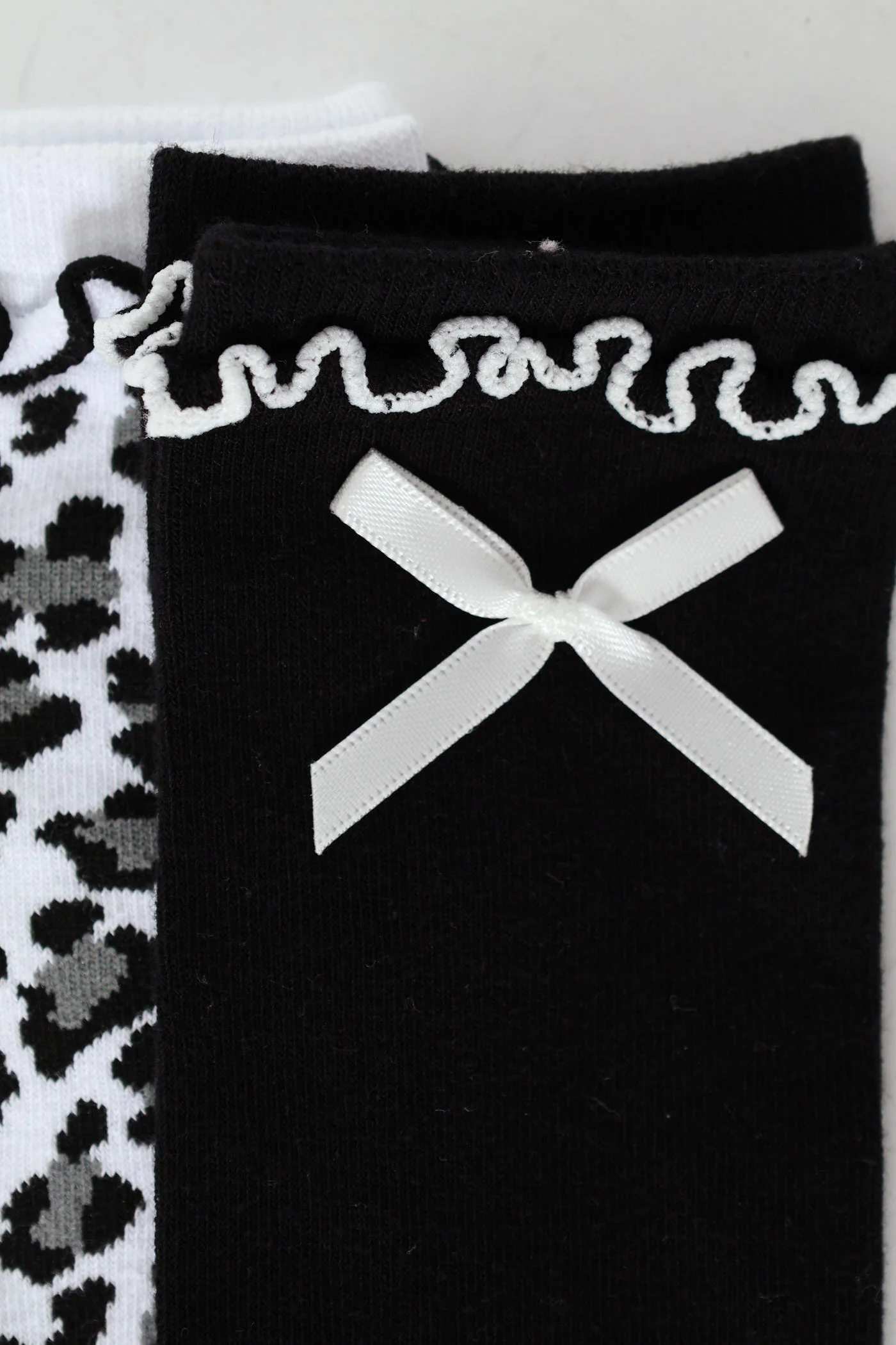 Girls 2 Pack Animal Print Bow Fashion Anklet Socks - Black - Image 2