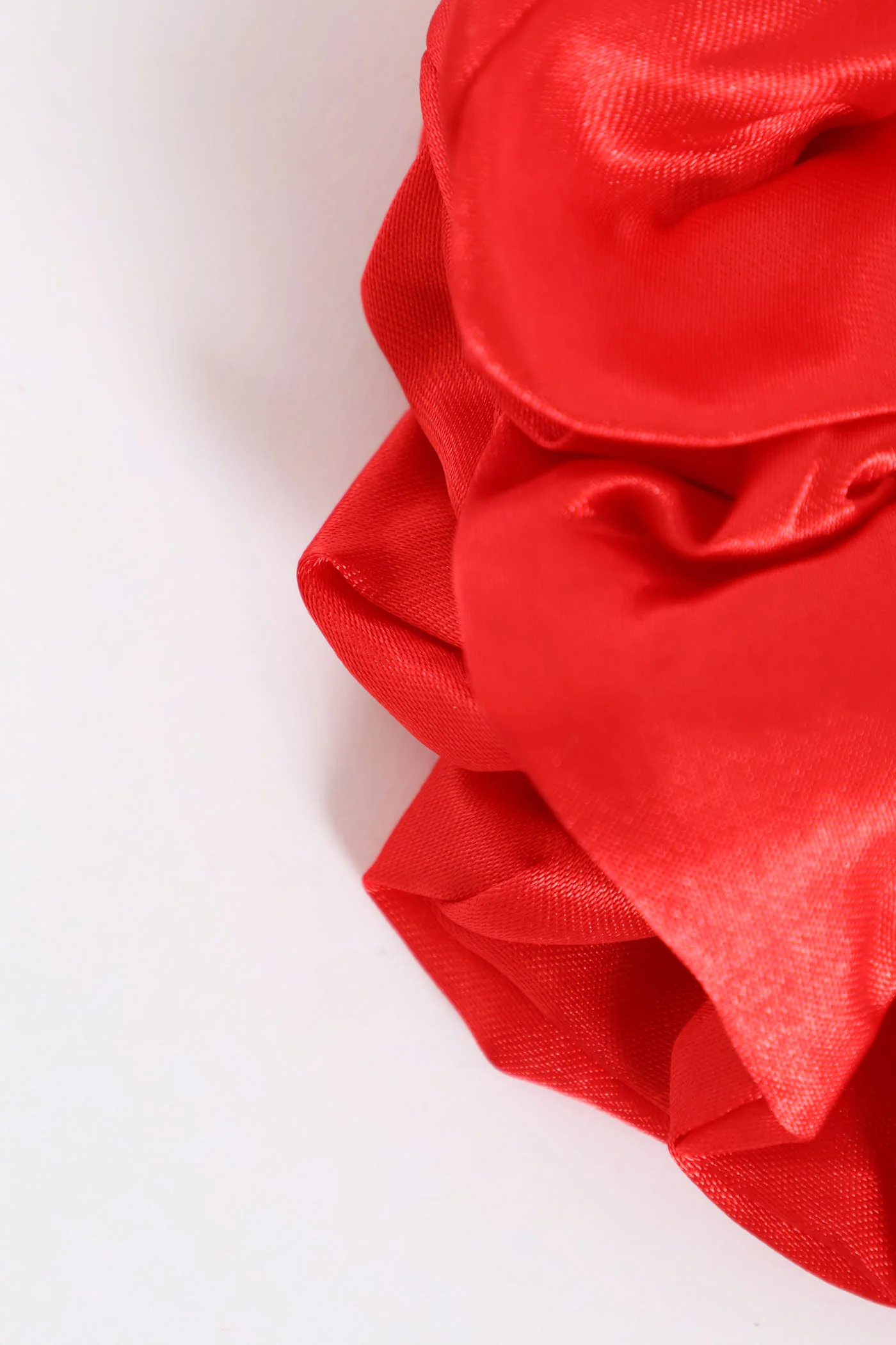 Girls 2 Pack Scrunchies - Red - Image 2