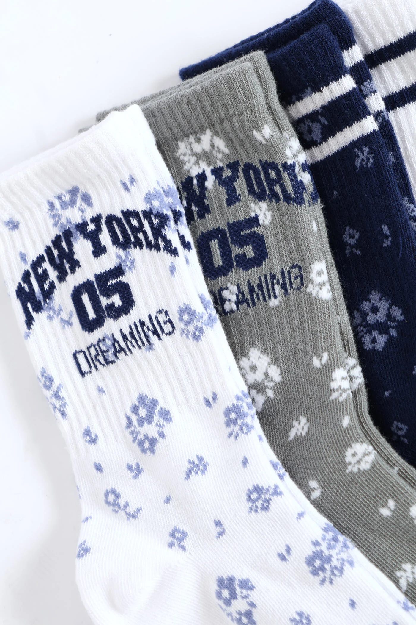 Girls 5 Pack New York Floral Anklet Socks - Grey - Image 2