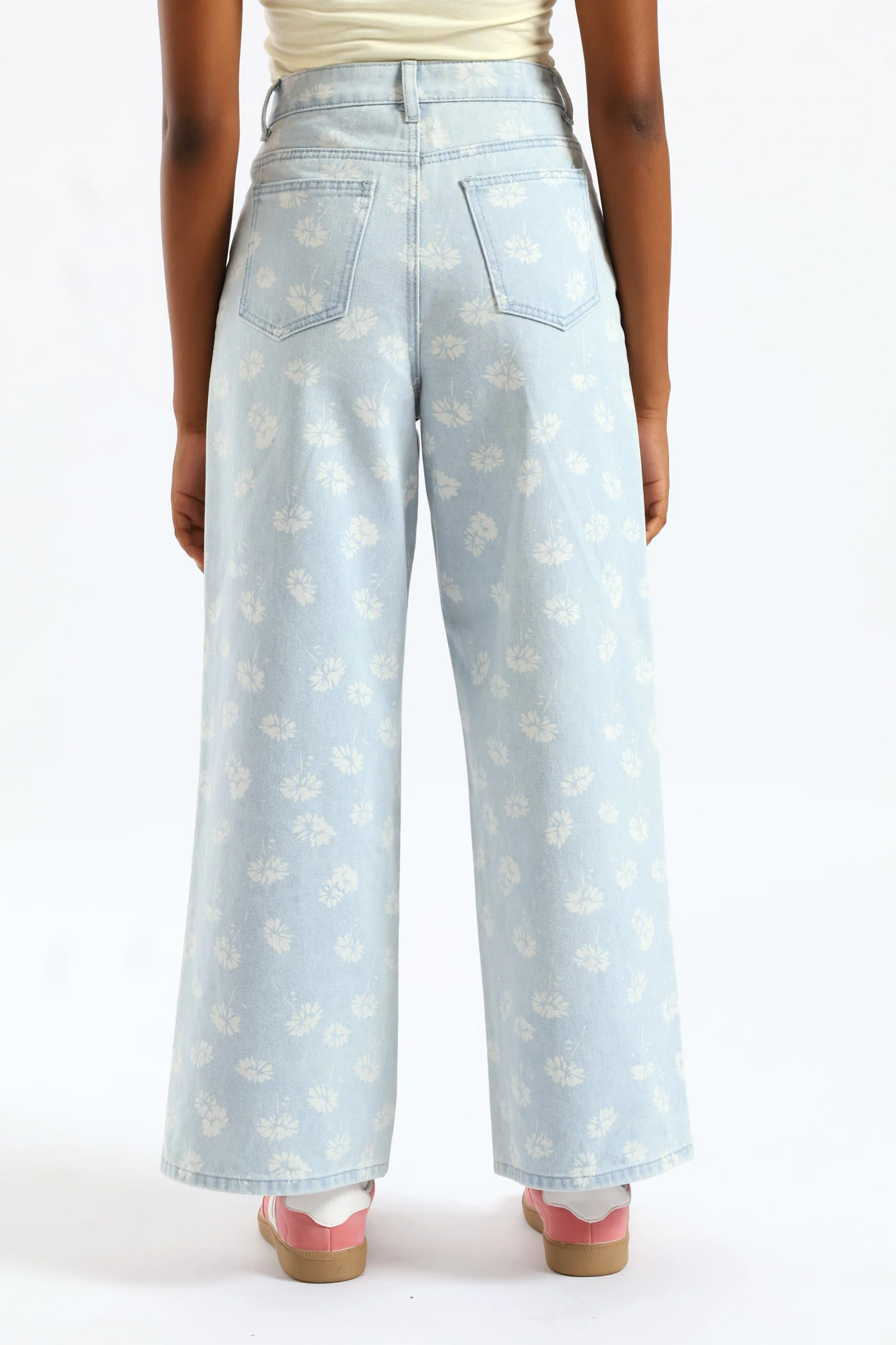 Girls Acid Wash & Embroidered Detail Daisy Wideleg Denim - Light Blue - Image 5