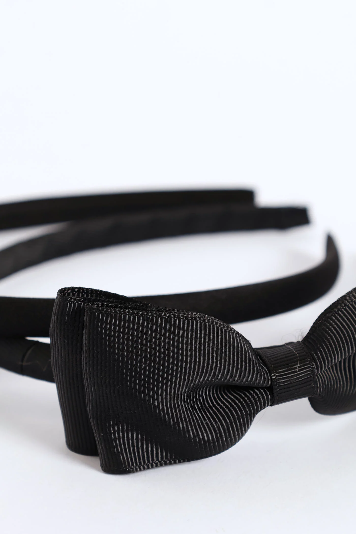 Girls Bow Aliceband - Black - Image 3