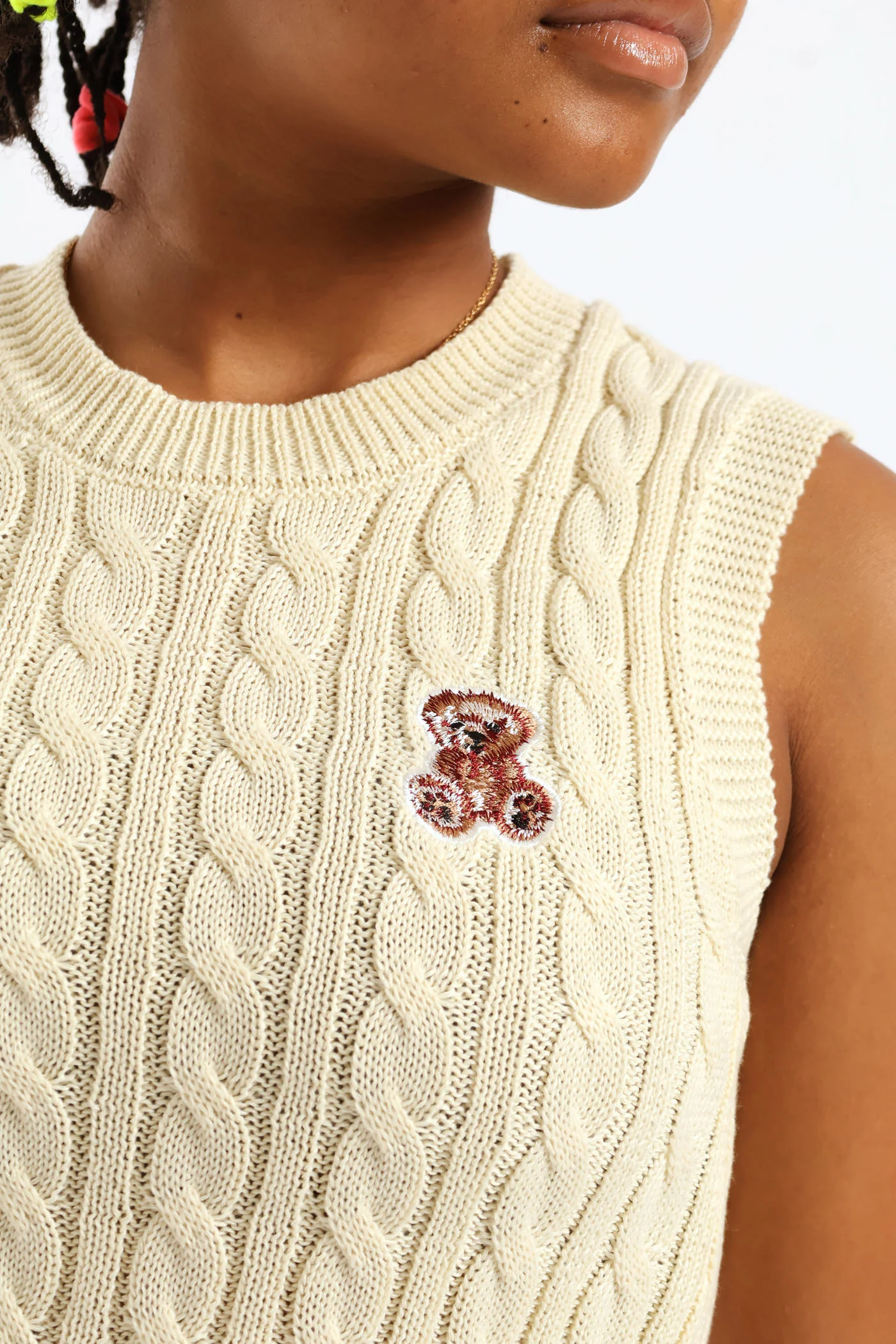 Girls Candy Heart Trim Cable Knitwear Vest - Cream - Image 2