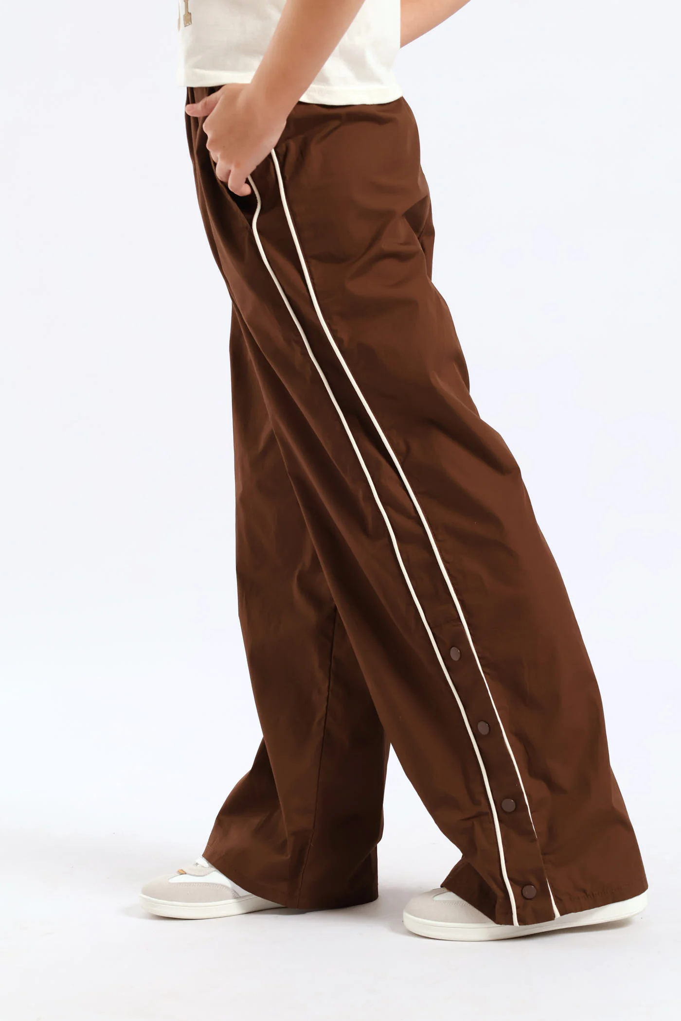 Girls Contrast Piping Side Poppers Parachute Pants - Brown - Image 2