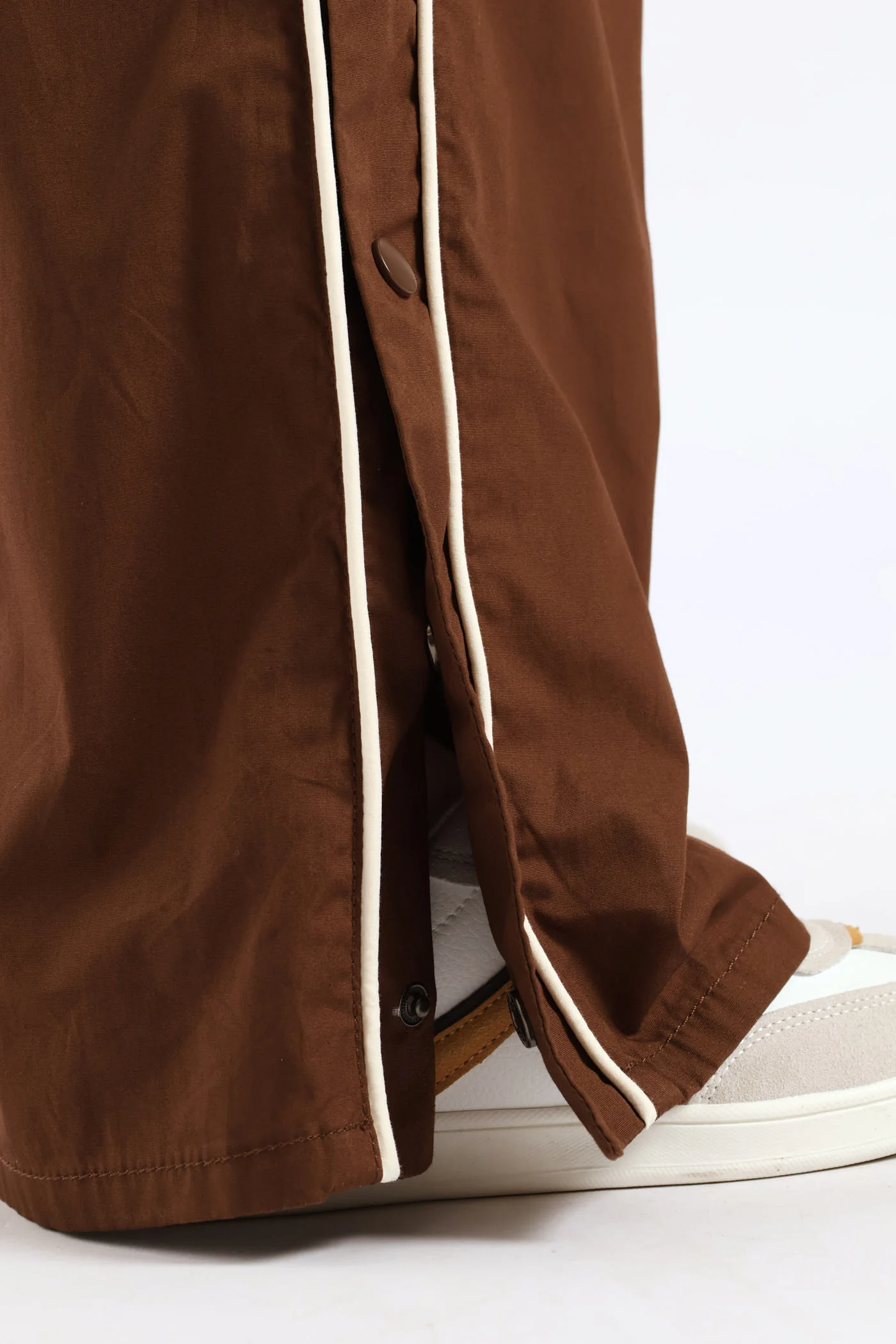 Girls Contrast Piping Side Poppers Parachute Pants - Brown - Image 5