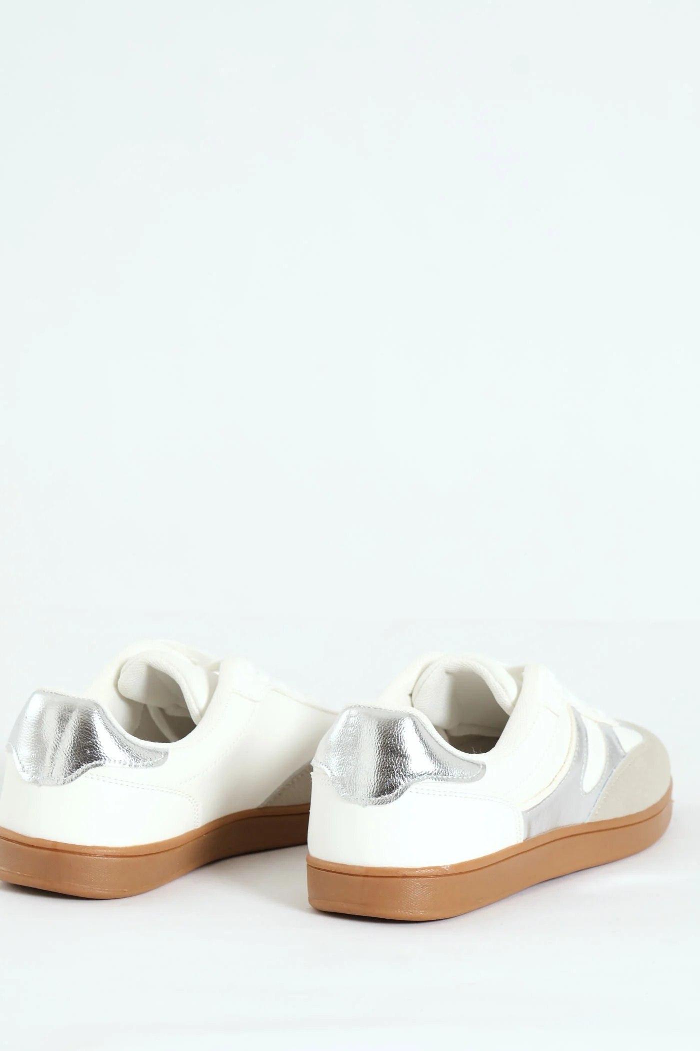 Girls Gum Sole Sneaker - White/Silver - Image 3