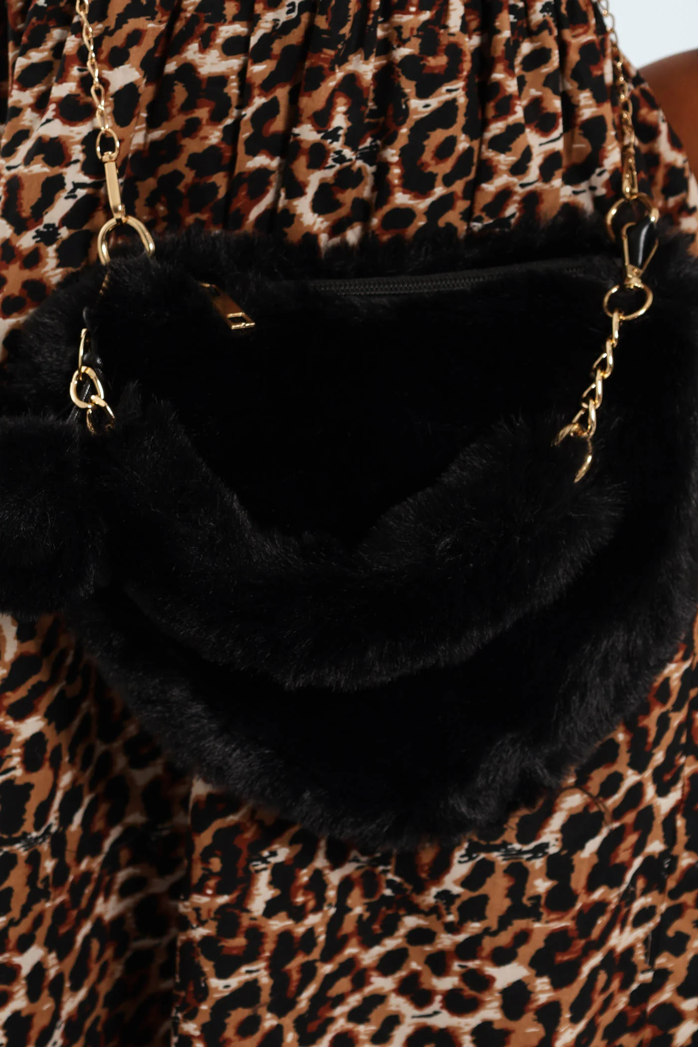 Girls Heart Fur Slingbag - Black - Image 4