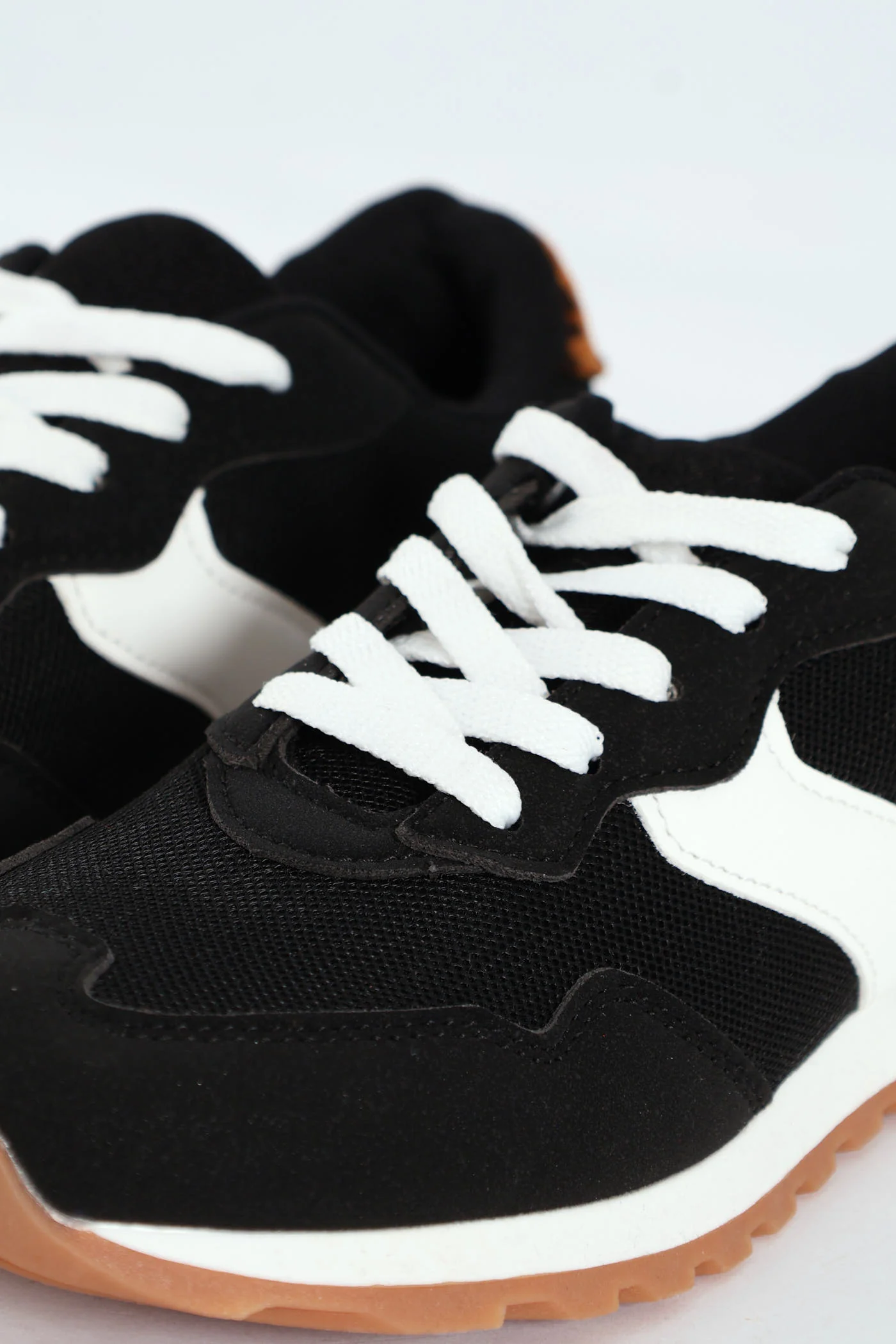 Girls Leopard Retro Sneaker - Black - Image 6