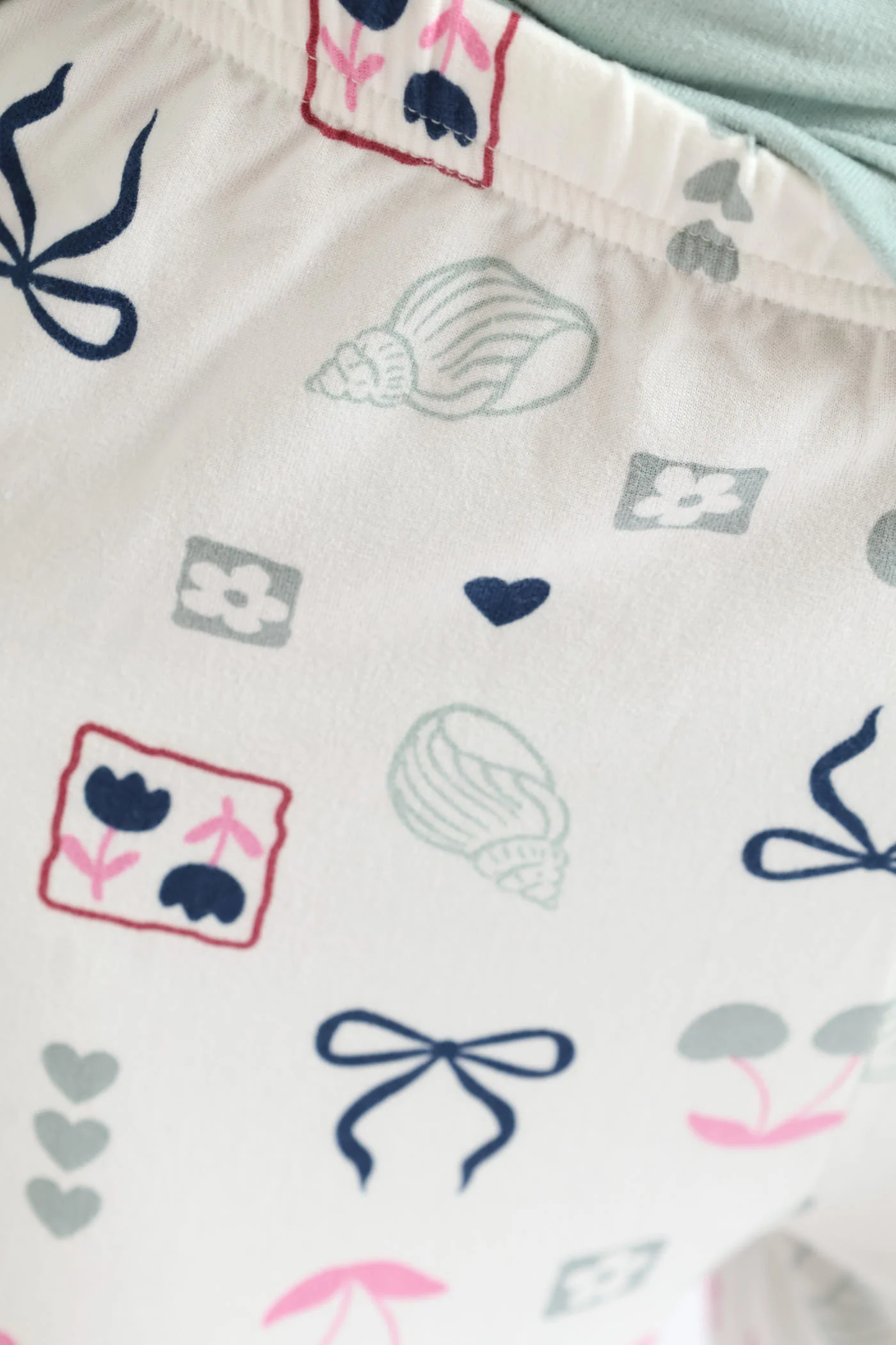 Girls Long Sleeve Bows & Shells Sleep Set - Sage - Image 3