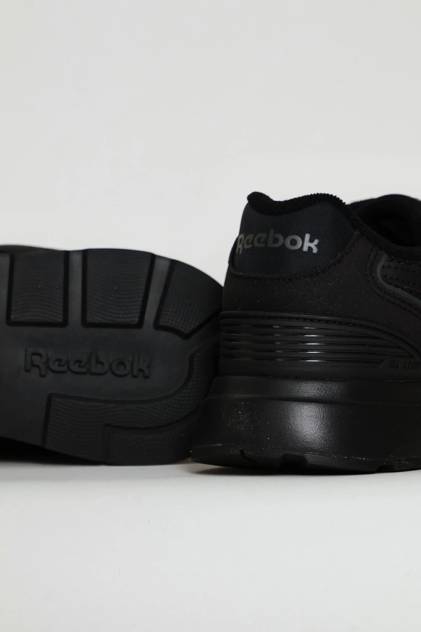 Gl1100 Retro Trainer - Black - Image 7