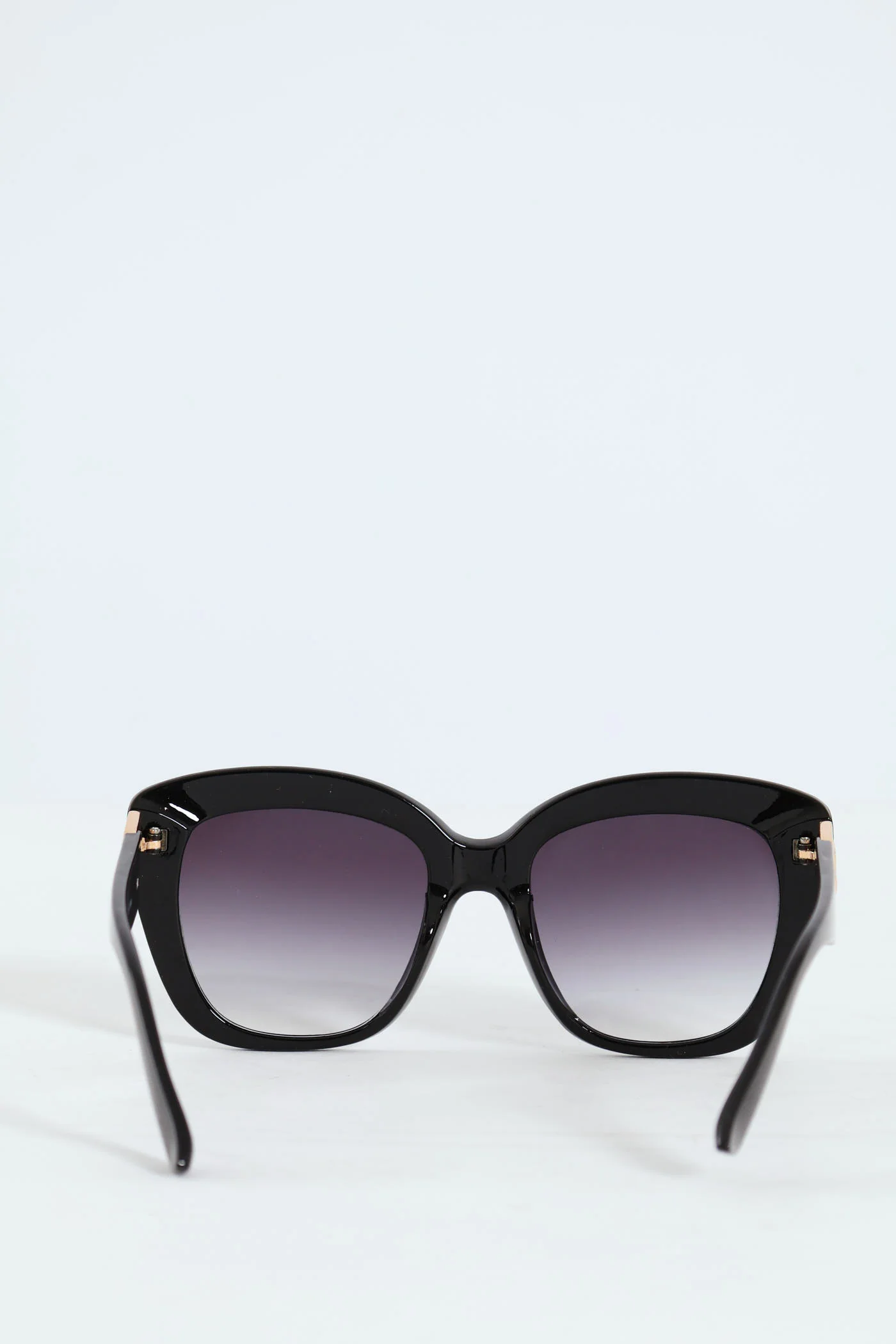 Gold Detail Temple Rounded Cateye Sunglasses - Black - Image 4