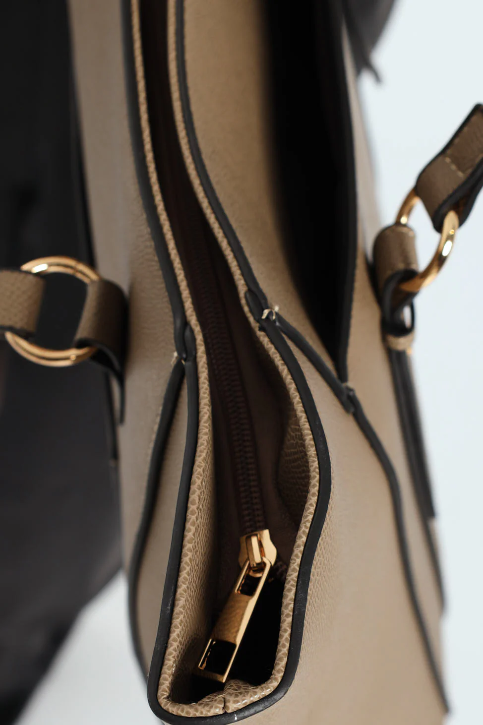 Gold Ring Text Shopper Bag - Image 5