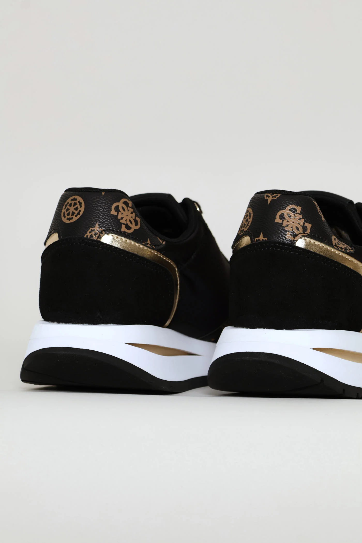 Gold Trim Detail Sneaker - Black - Image 5
