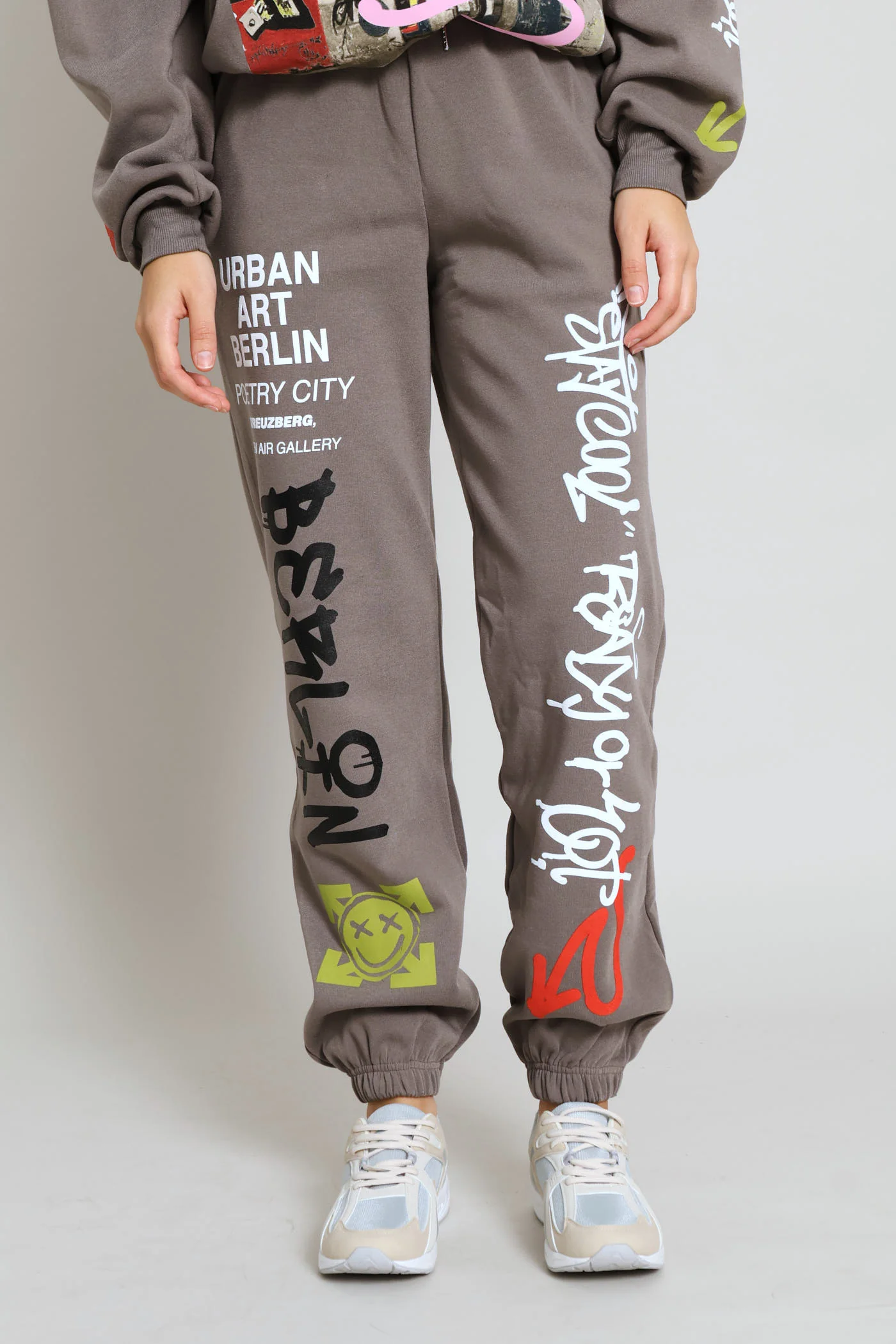 Graffiti Jogger - Charcoal - Image 2
