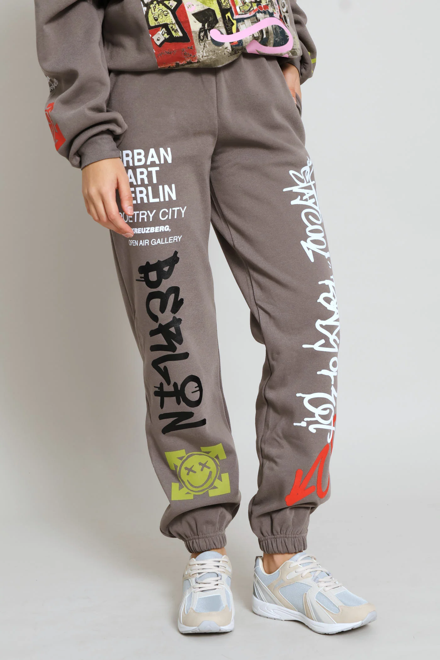 Graffiti Jogger - Charcoal - Image 3