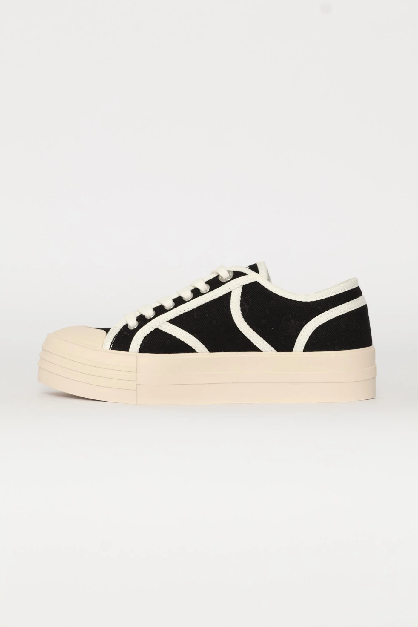 Guess Platform Sneaker - Black/White - Image 3
